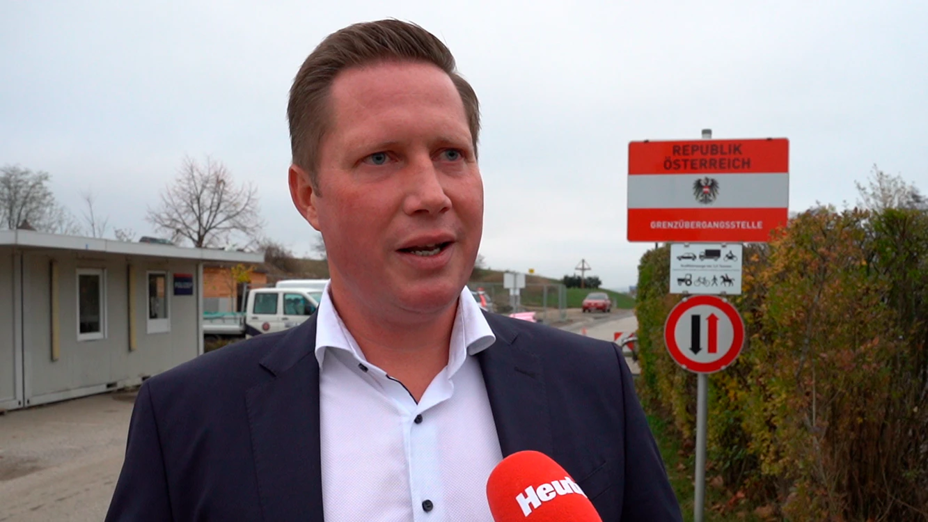 Schattendorfs Bürgermeister Thomas Hoffmann freut sich 