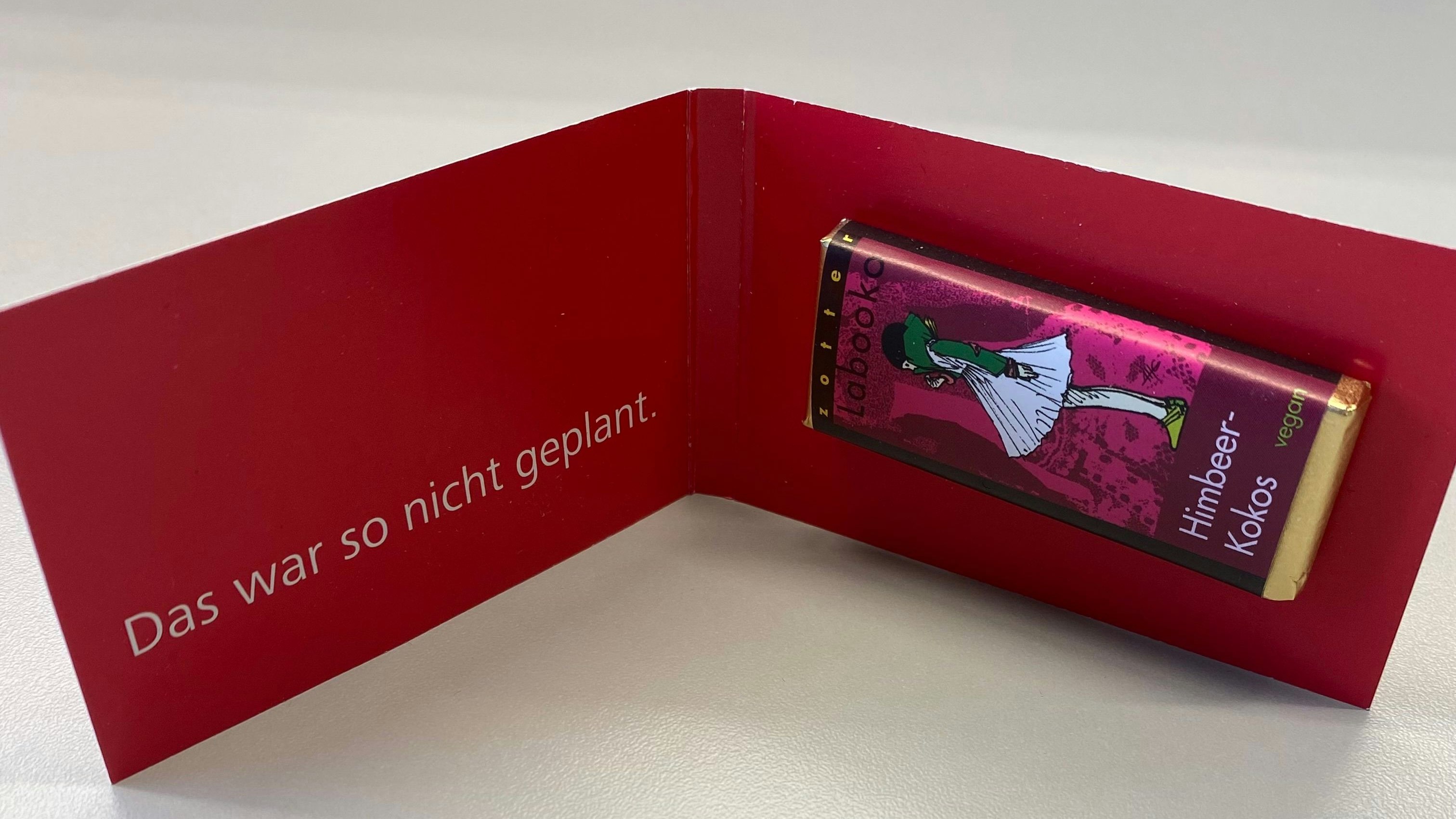 "Das war so nicht geplant", räumen die ÖBB ein. Für die teils verärgerten Fahrgäste gibt es nun Zotter-Schokolade. 