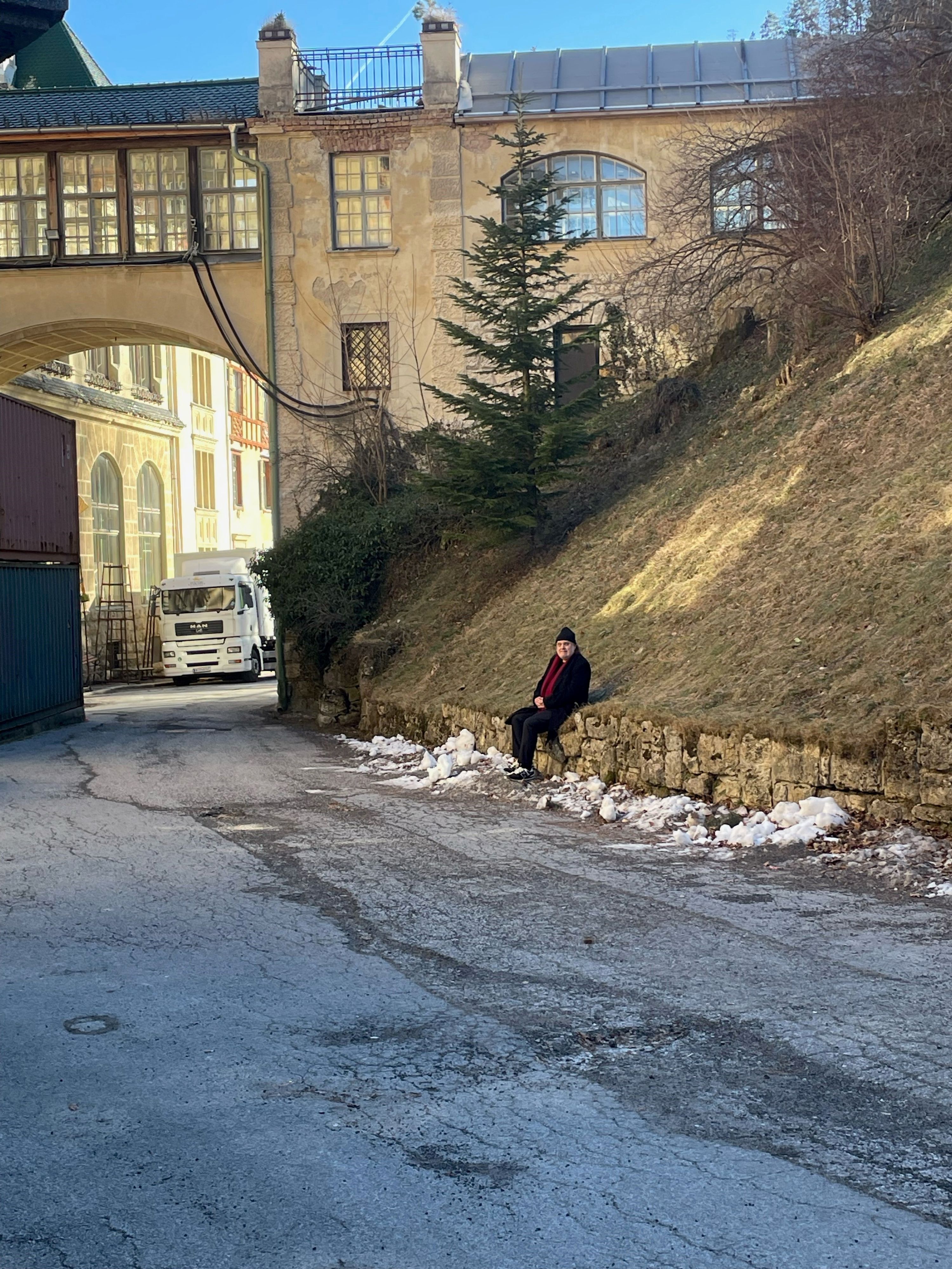 Vorbei: Paulus Manker besetzte das Sübahnhotel am Semmering (NÖ) monatelang. Nun wurde es geräumt.