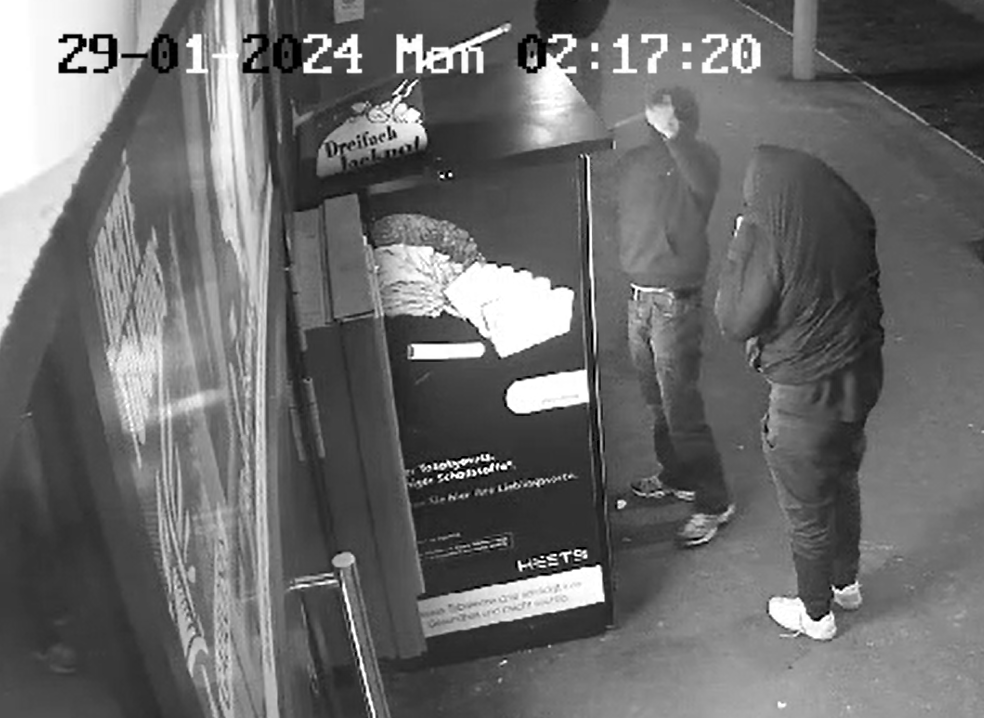 Vor einer Trafik in Niederösterreich kam es zu dem Automaten-Einbruch.