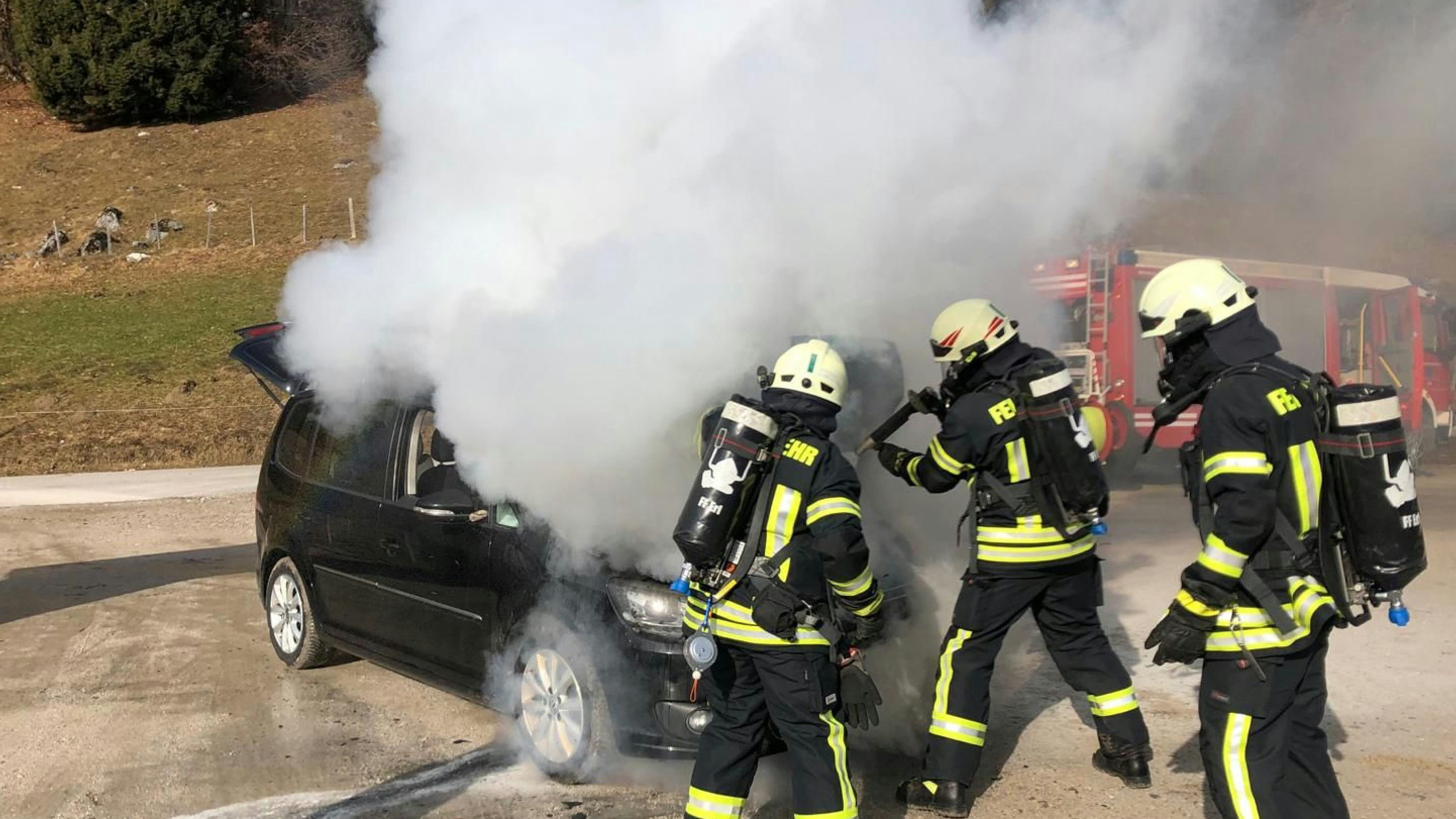 Am Pkw entstand erheblicher Sachschaden. 