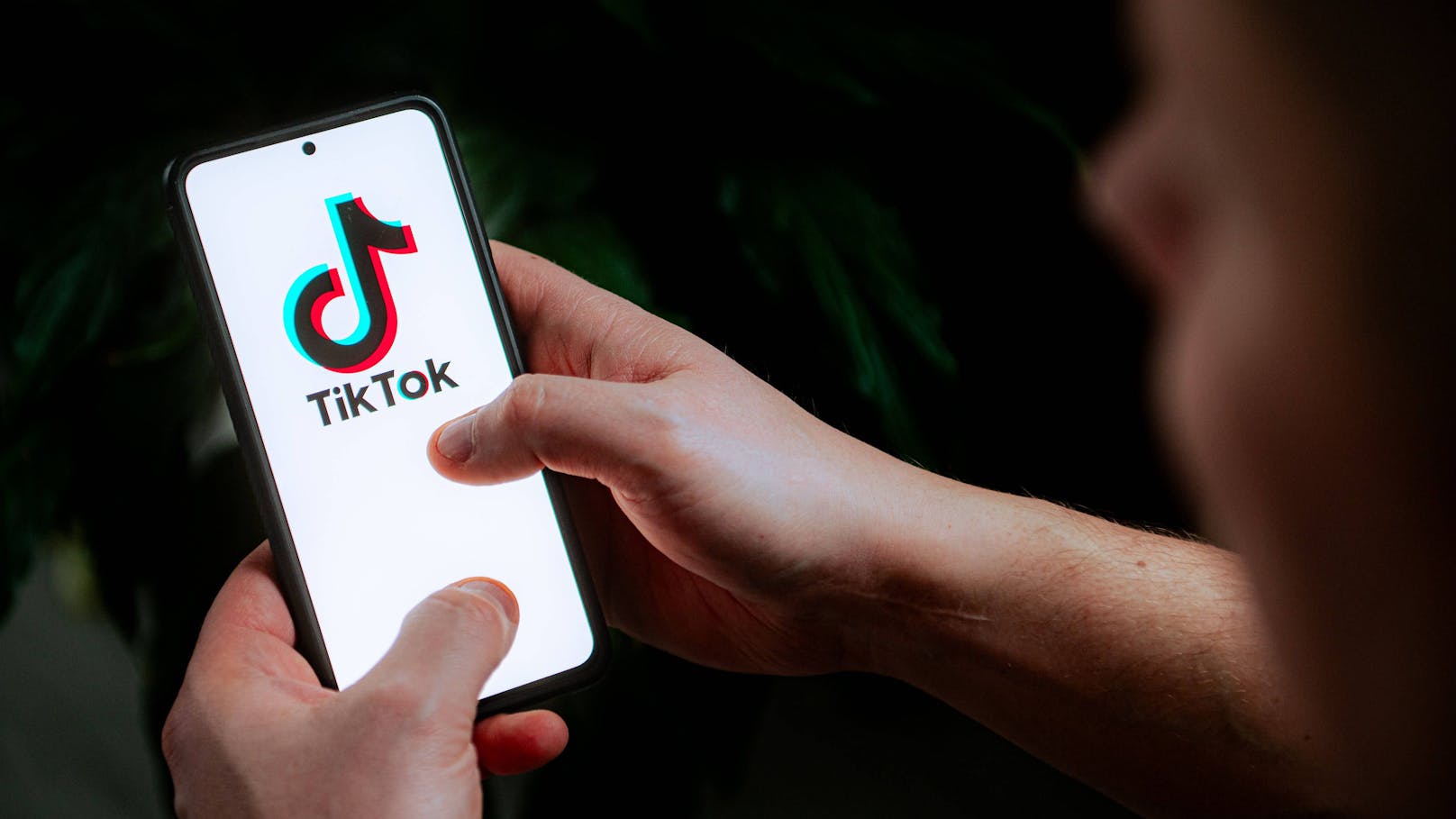 Ex-US-Finanzminister sucht Investoren für TikTok-Kauf