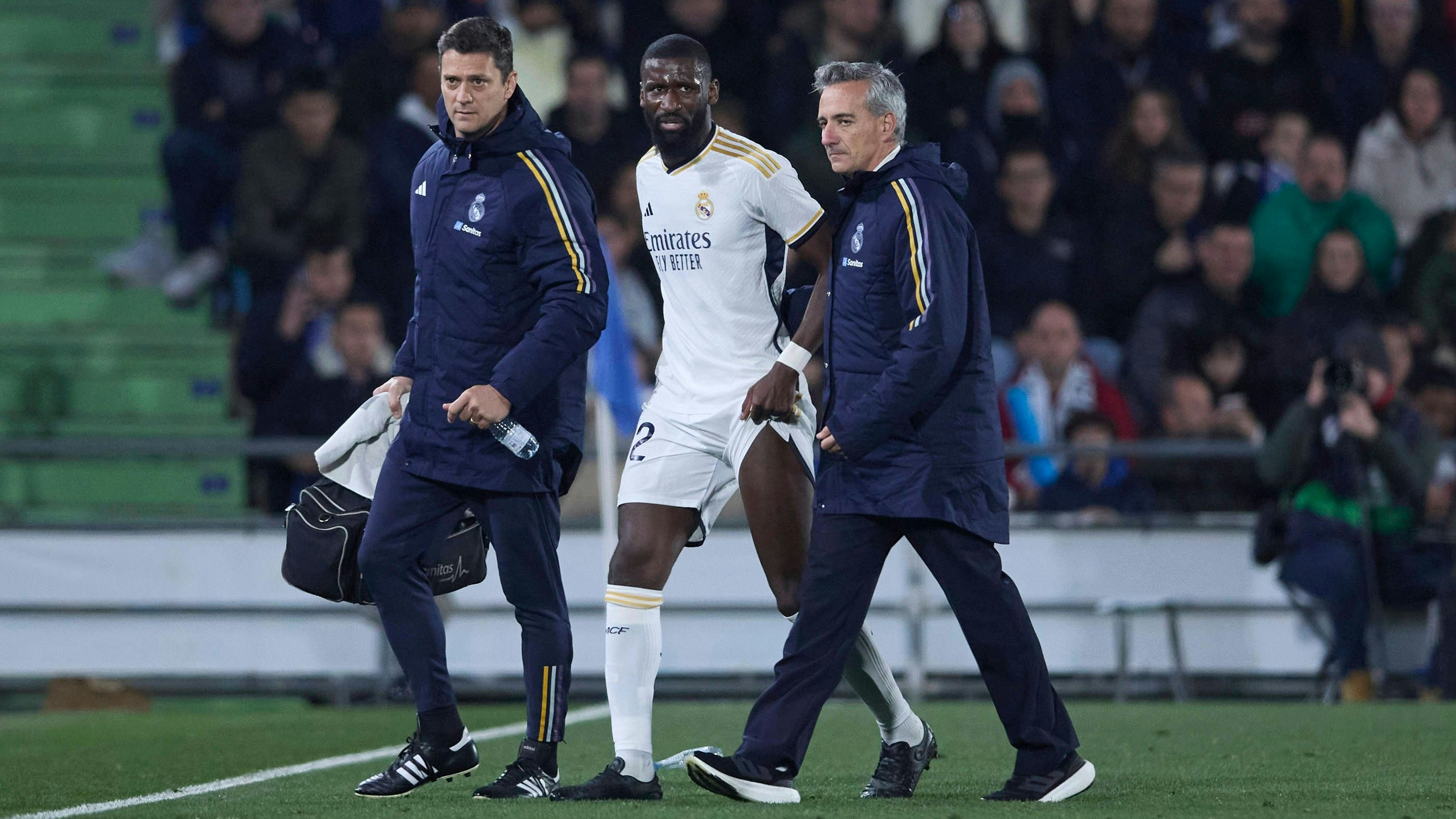 Antonio Rüdiger musste bei Real verletzt vom Platz.