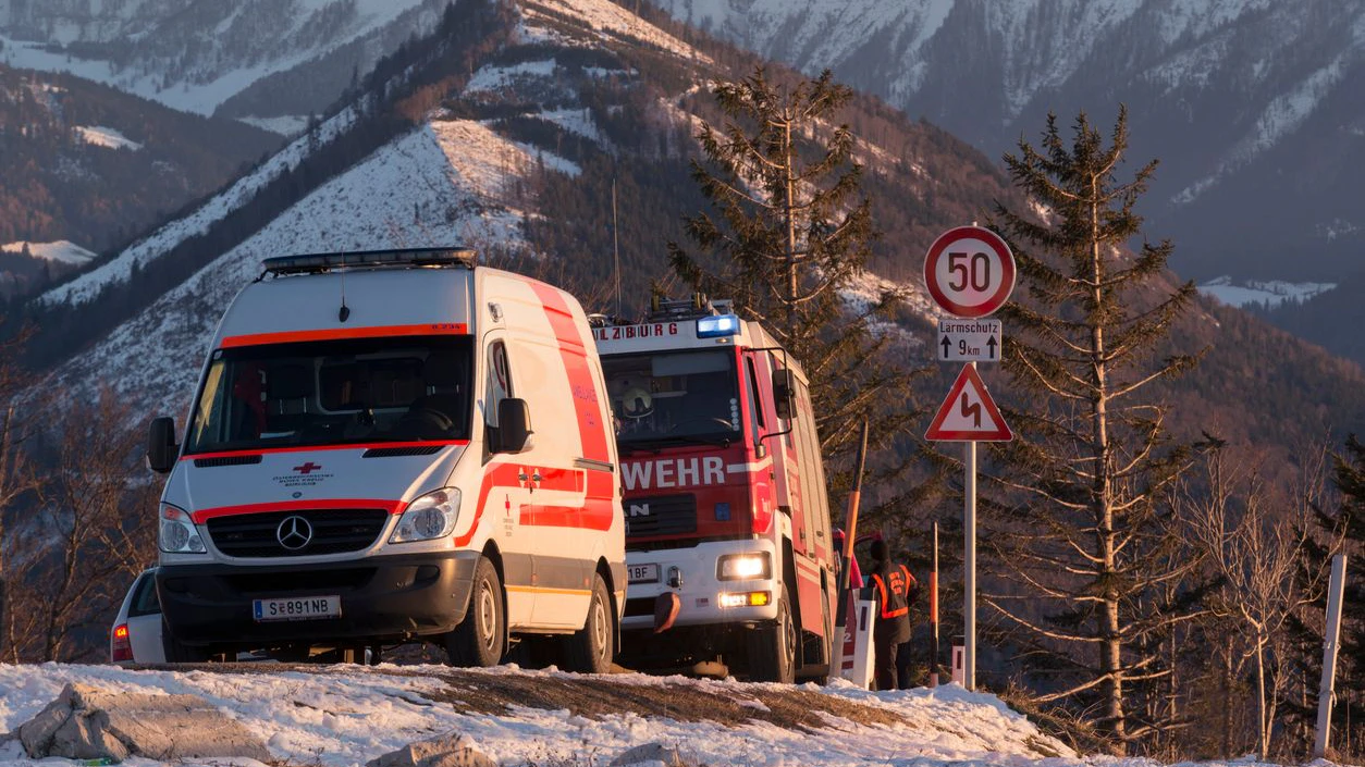 Die Feuerwehren hatten alle Hände voll zu tun. (Symbolbild)