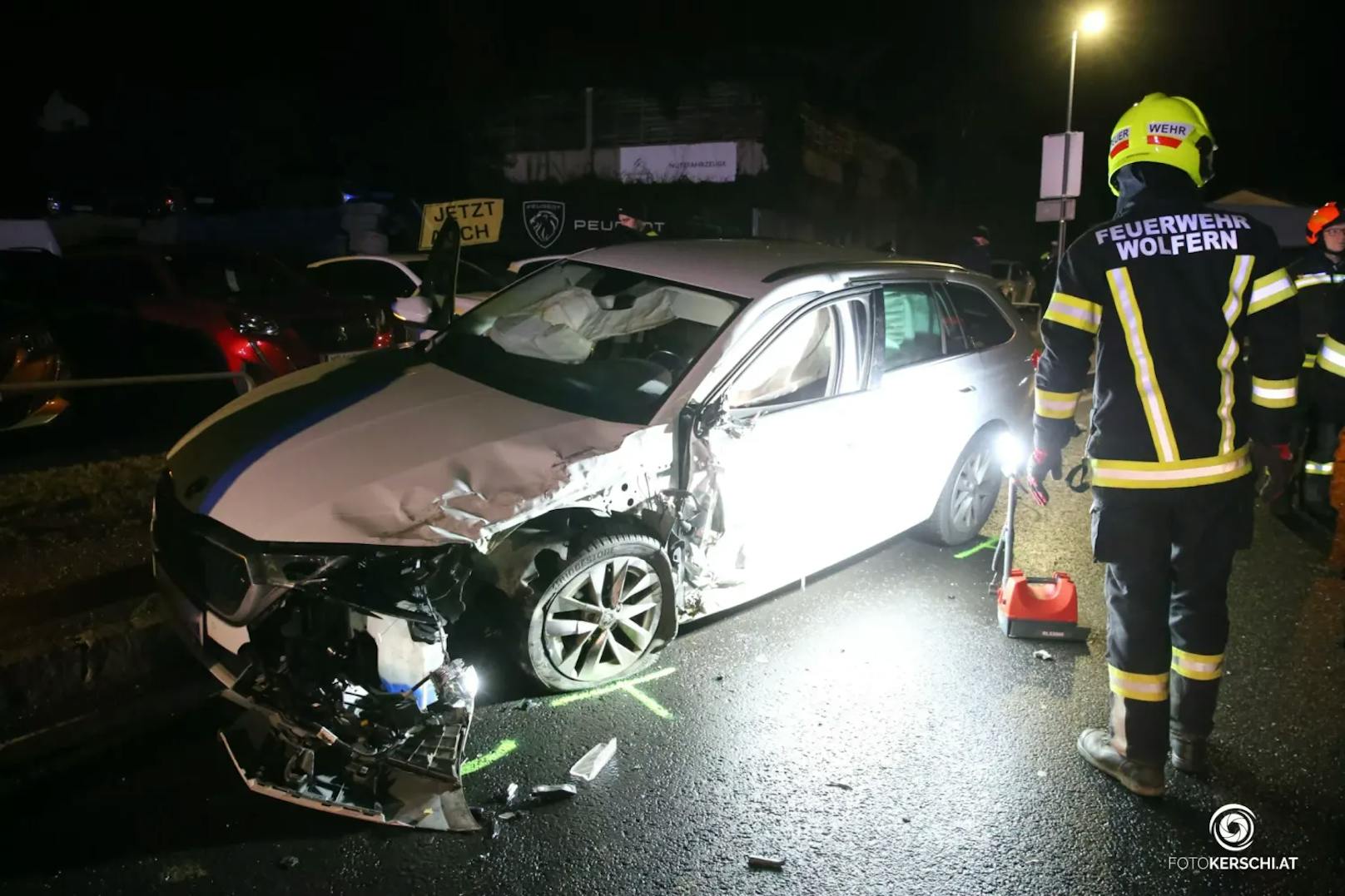 Im Gemeindegebiet Wolfern ereignete sich am Freitag gegen 19.00 Uhr ein Verkehrsunfall, bei dem zwei Fahrzeuge kollidierten. Ein Insasse wurde ins Krankenhaus eingeliefert.