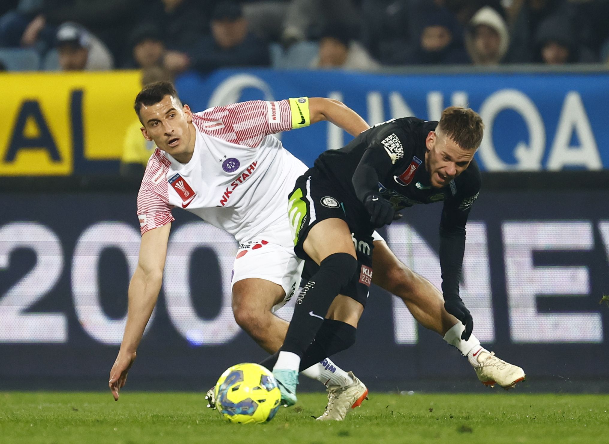 Austria-Kapitän Manfred Fischer. 