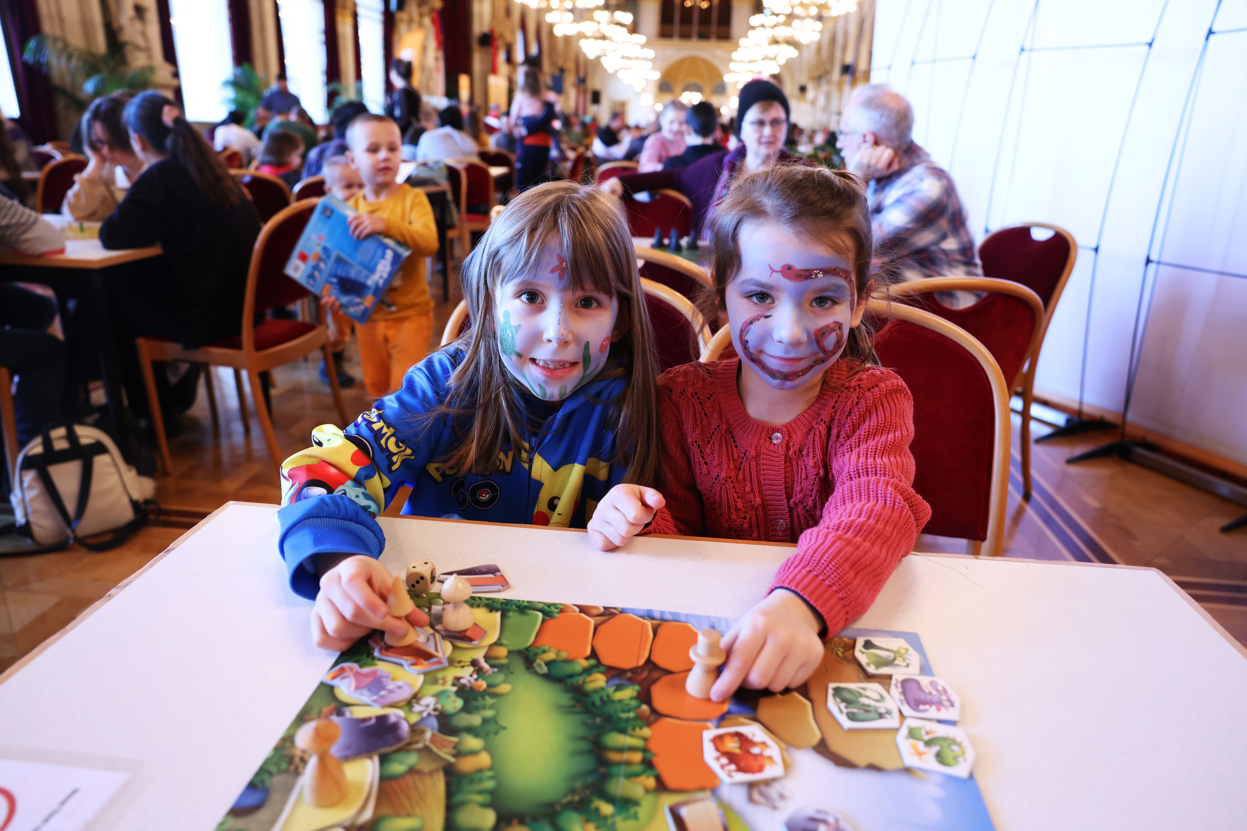Bereits im Vorjahr tobten sich die Kids beim Spielefest im Rathaus aus.