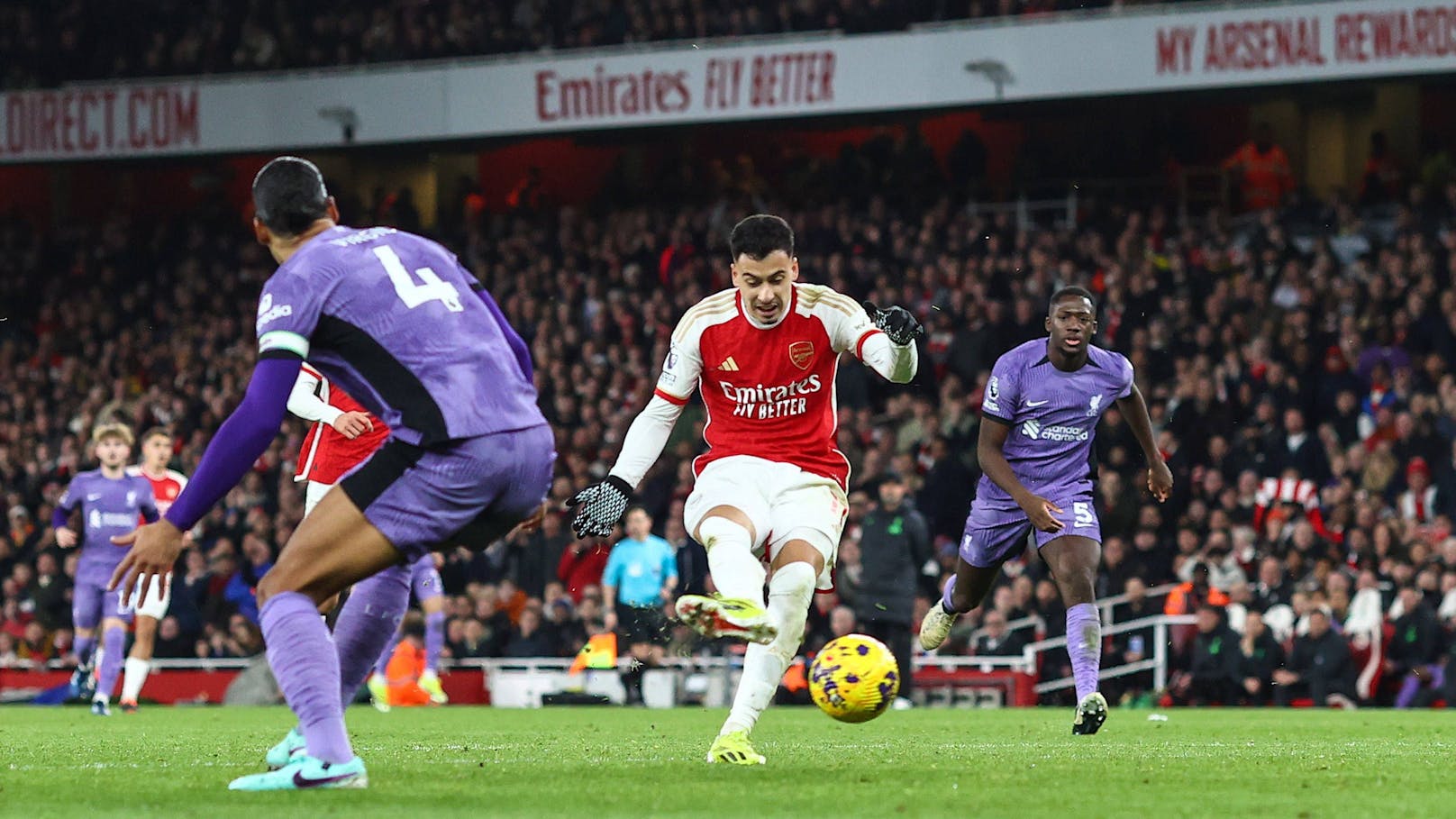 3:1! Arsenal knackt dank Goalie-Patzer Liverpool