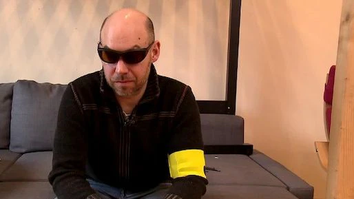 Andreas F. überlebte zwei Mordversuche, mutmaßlich durch seine Ex-Partnerin. Er erblindete aber durch einen Versuch.