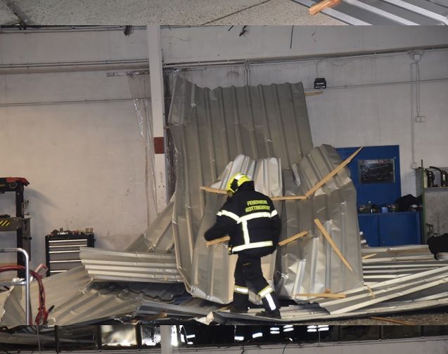 Sturmeinsatz für die Feuerwehr Kottingbrunn. 