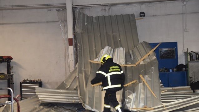 Sturmeinsatz für die Feuerwehr Kottingbrunn. 