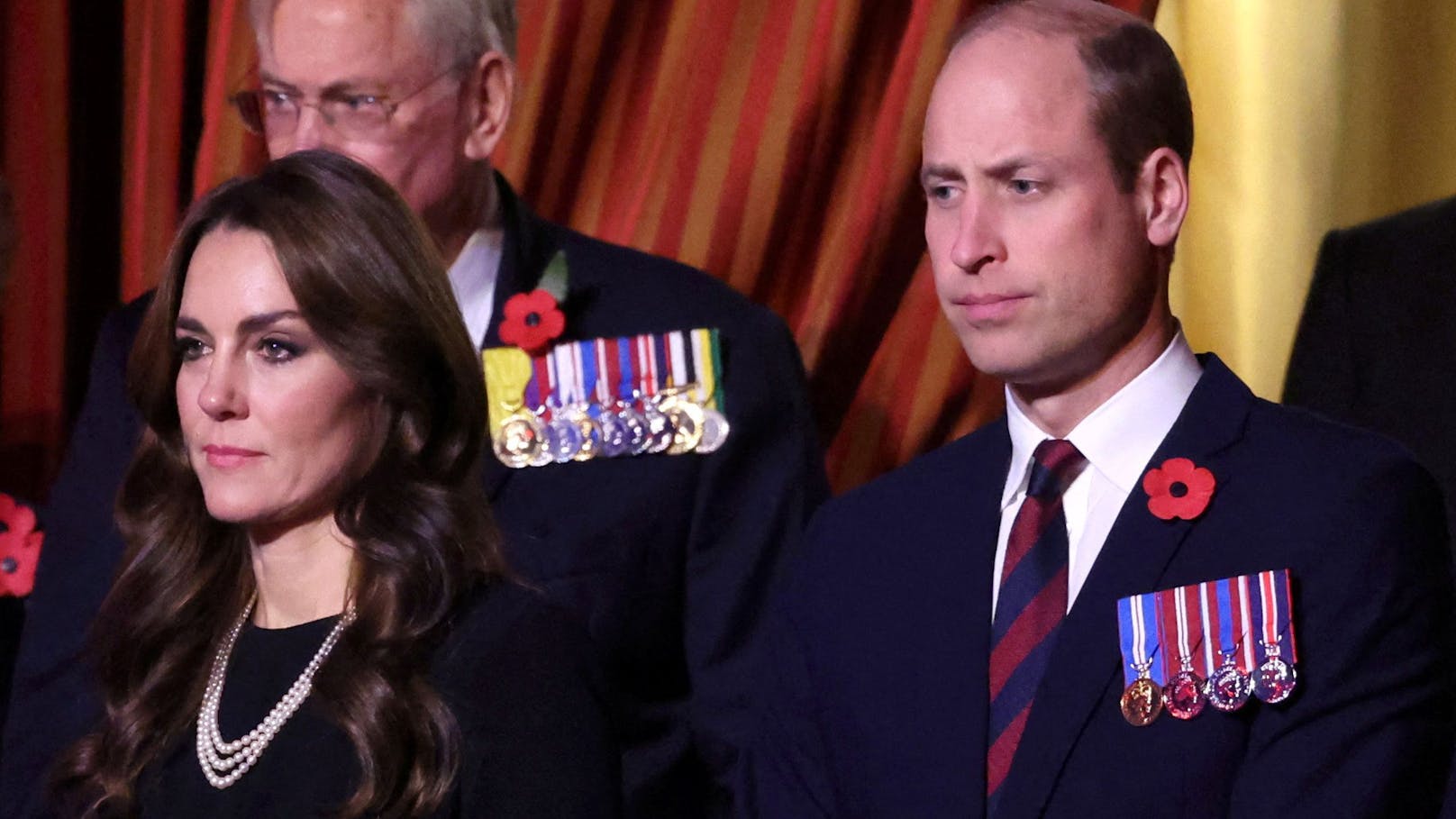 Prinzessin Kate ist "schwach" nach OP, William "leidet"