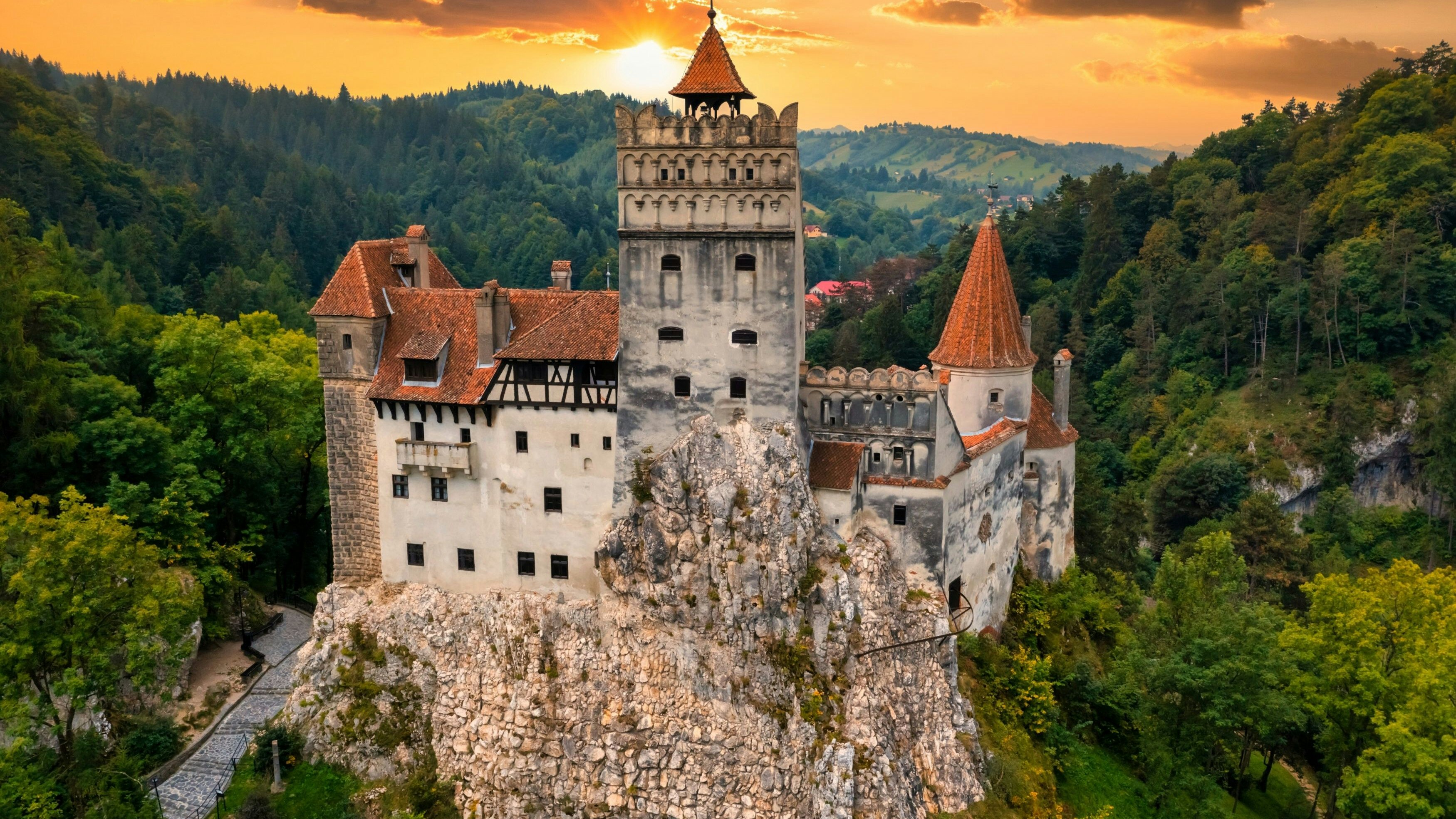 Schloss Bran bei Sonnenuntergang.