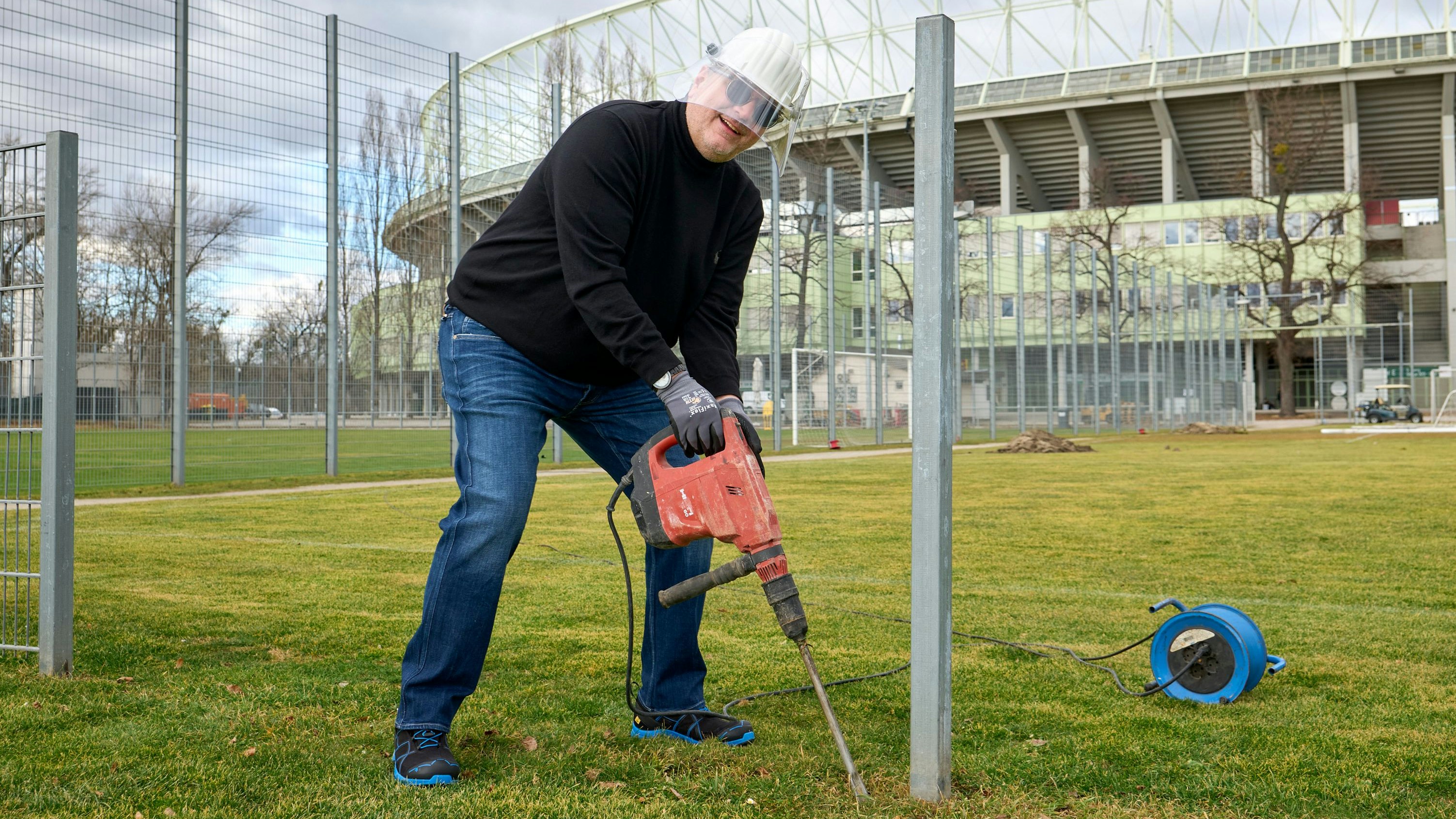StR Peter Hacker - Bauarbeiten Trainingsplätze Stadion, Ernst-Happel-Stadion Platz 1. Meiereistraße, 5.02.2024 © Stadt Wien/Markus Wache 