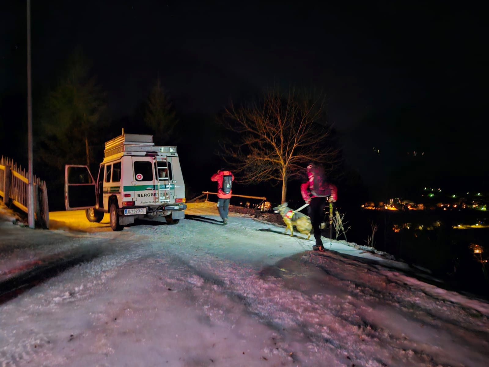 Am Montagabend kam es in Pertisau in Tirol zu einem großen Sucheinsatz. 
