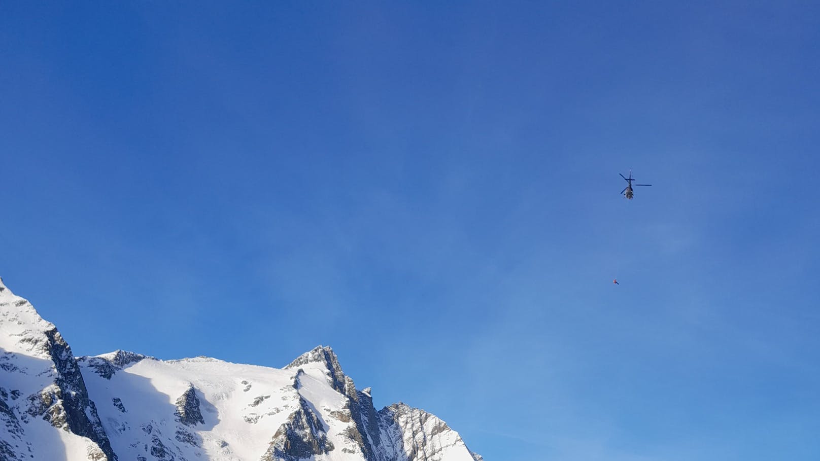 Nach zwei Nächten am Berg konnten die beiden tschechischen Alpinisten am Dienstag (06.02.2024) von der Polizei geborgen werden.