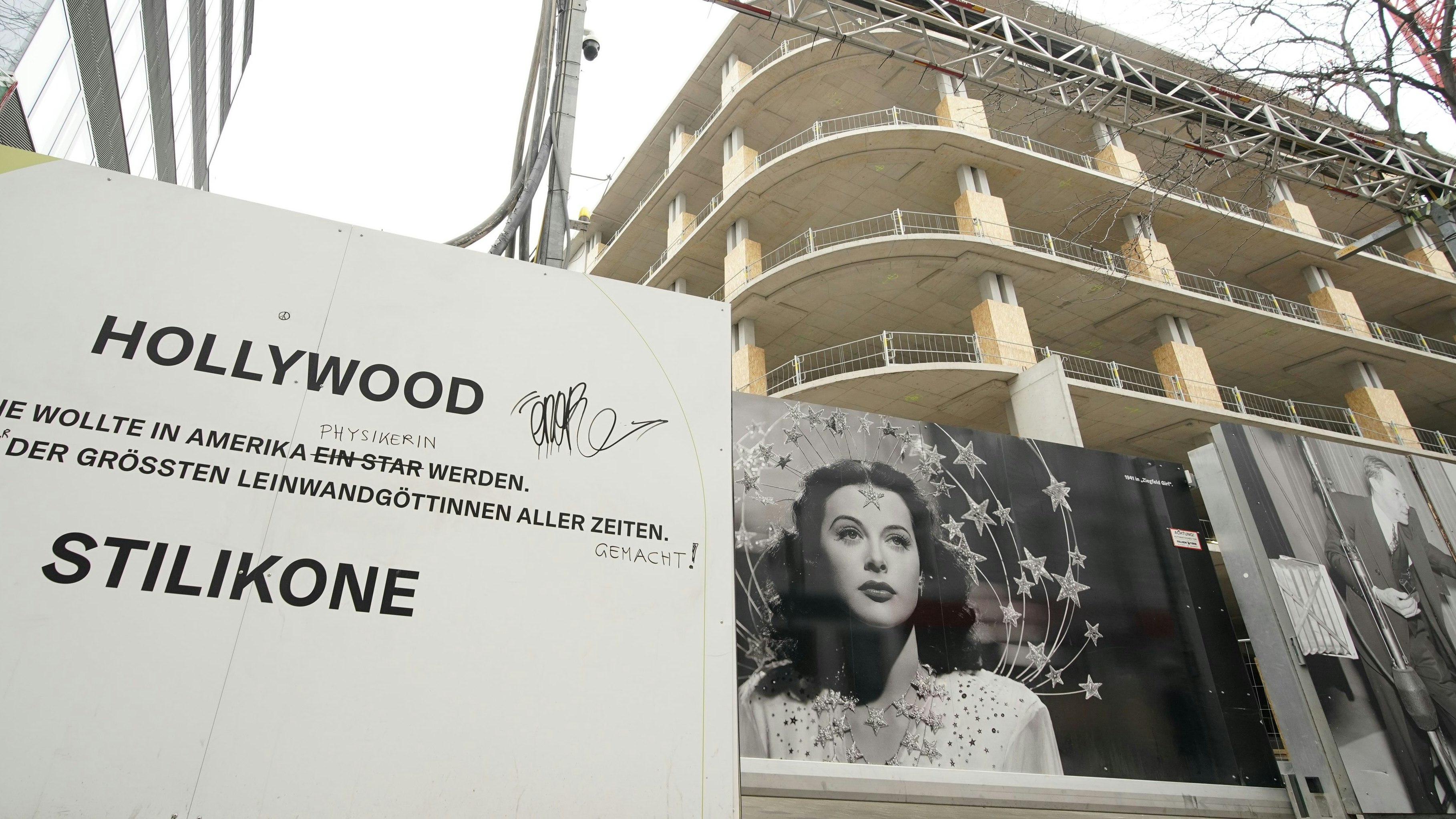 Bau-Ruine: Das "Lamarr"-Kaufhaus in Wien-Neubau