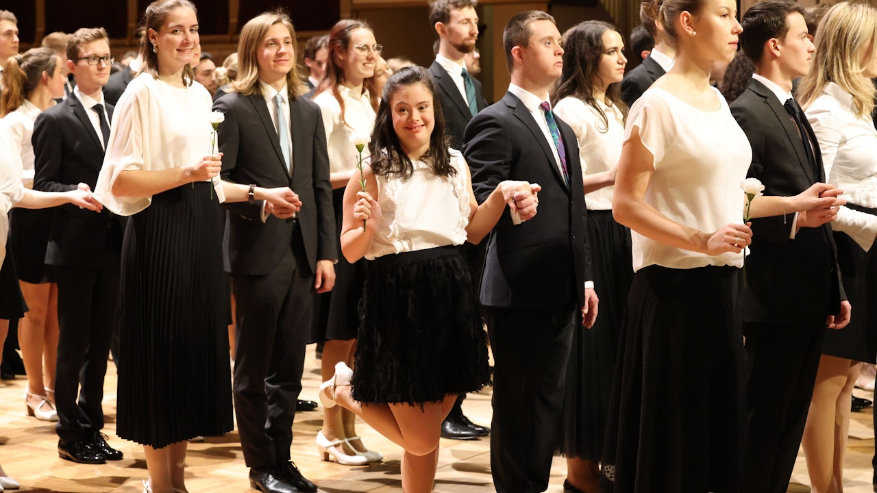 Heute.at - Alles Walzer! Staatsoper wiegt sich im 3/4-Takt