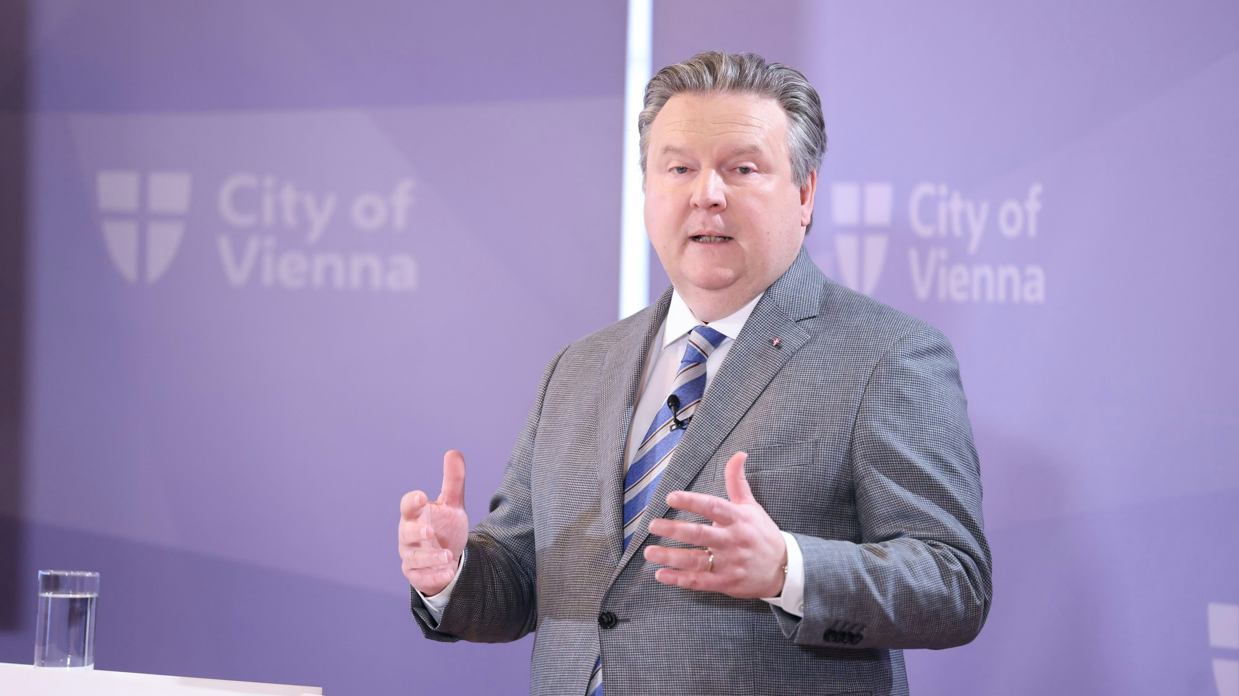 Heute.at - SPÖ: Wir in Wien zeigen der FPÖ die rote Karte!