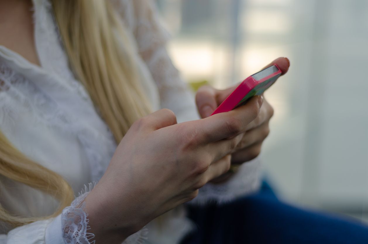 Wer im Internet postet, soll das nur unter Angabe des vollen Vor- und Nachnamens machen dürfen. (Symbolbild)