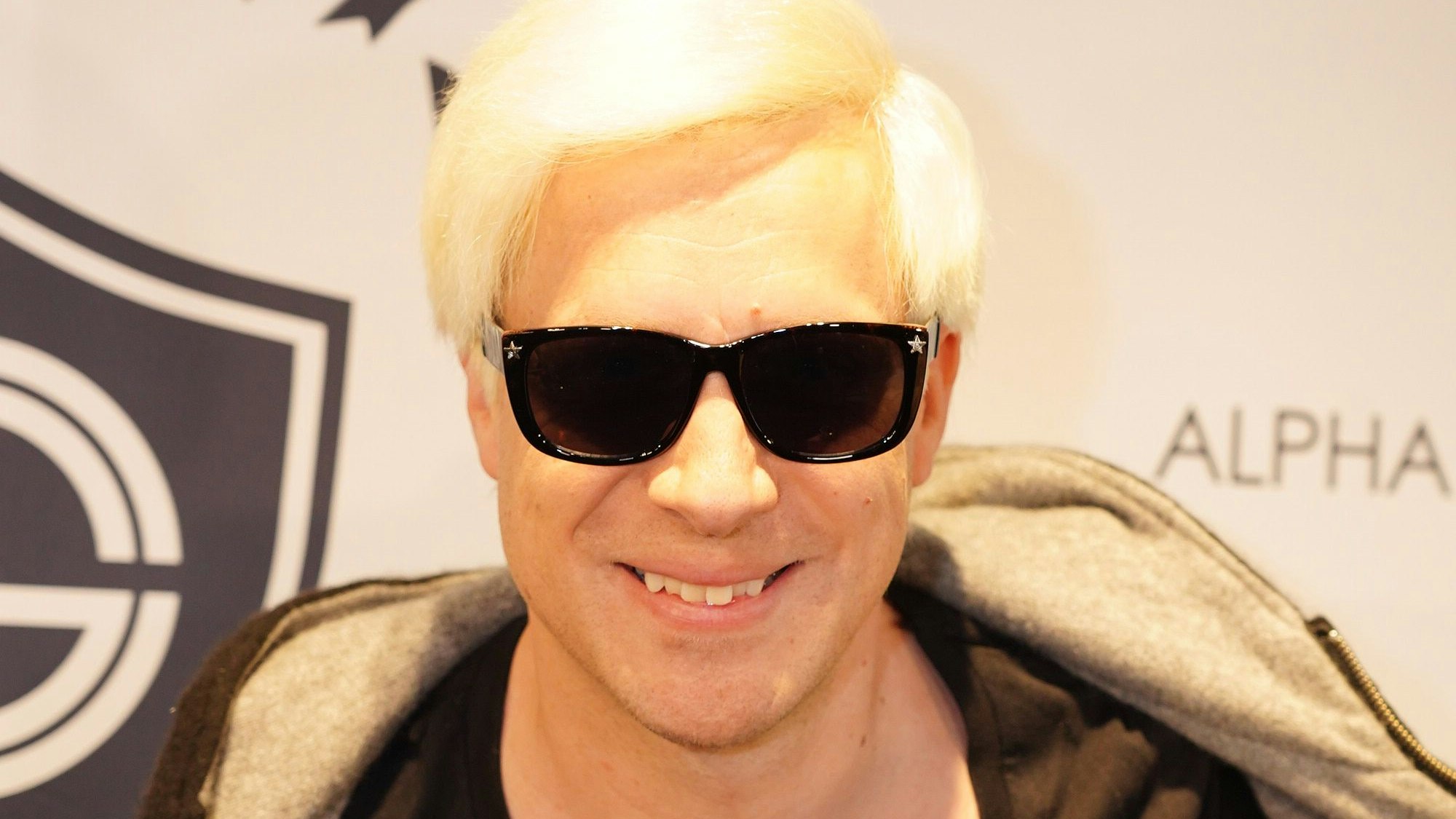 Oli Pocher liefert als Heino verkleidet selbst den ersten Skandal.