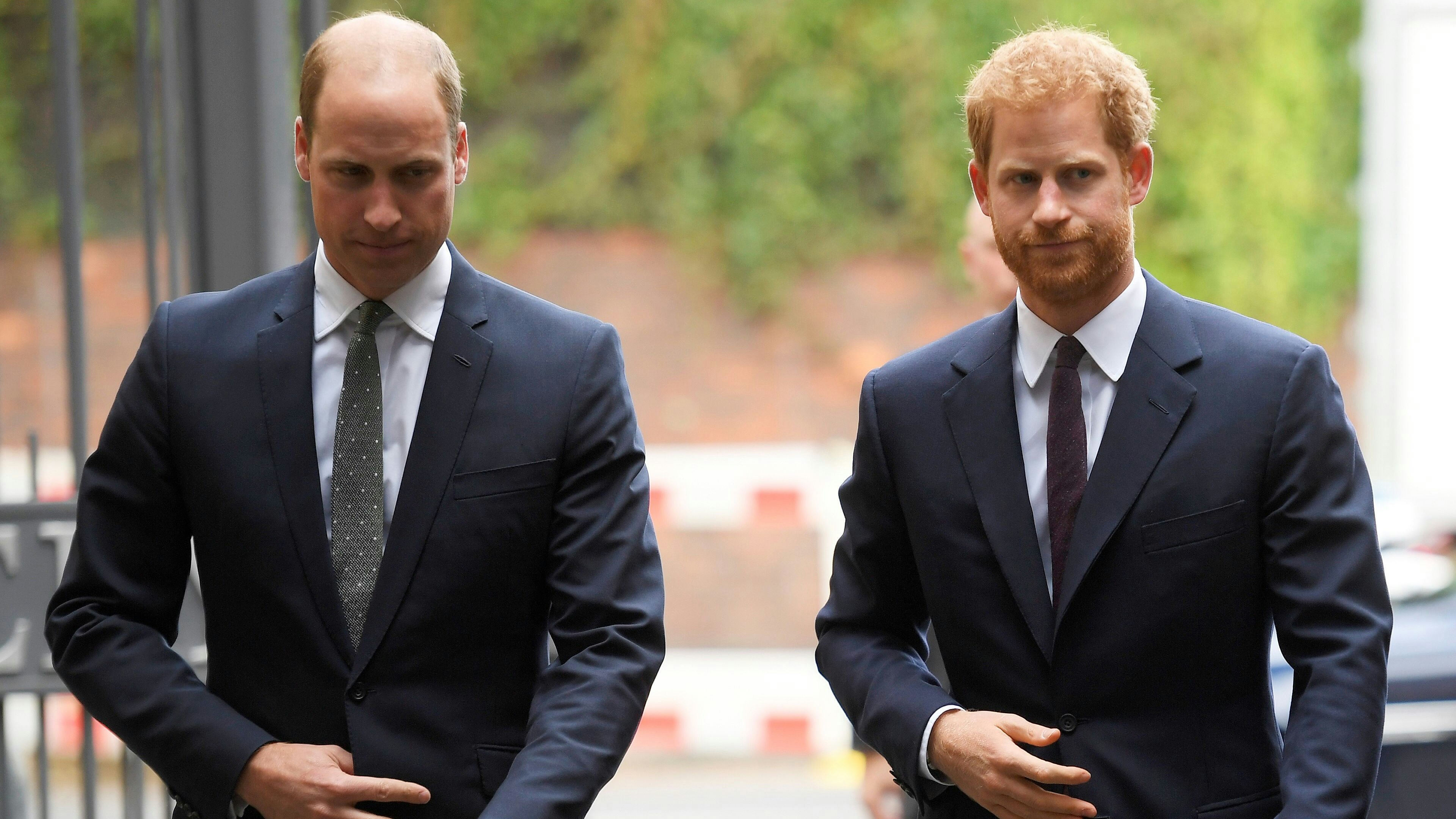 Bei William und Harry soll es noch immer schlecht laufen.
