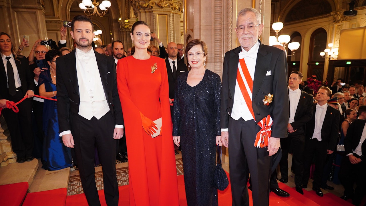 Heute.at - Polit-Prominenz am Ball – Wer mit wem kam