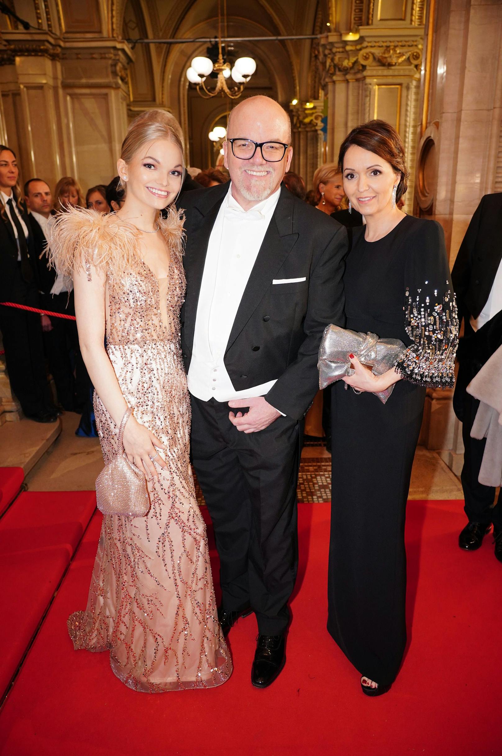 Perfektes Familienglück: DJ Ötzi mit seiner Frau Sonja und Tochter Lisa-Marie.&nbsp;