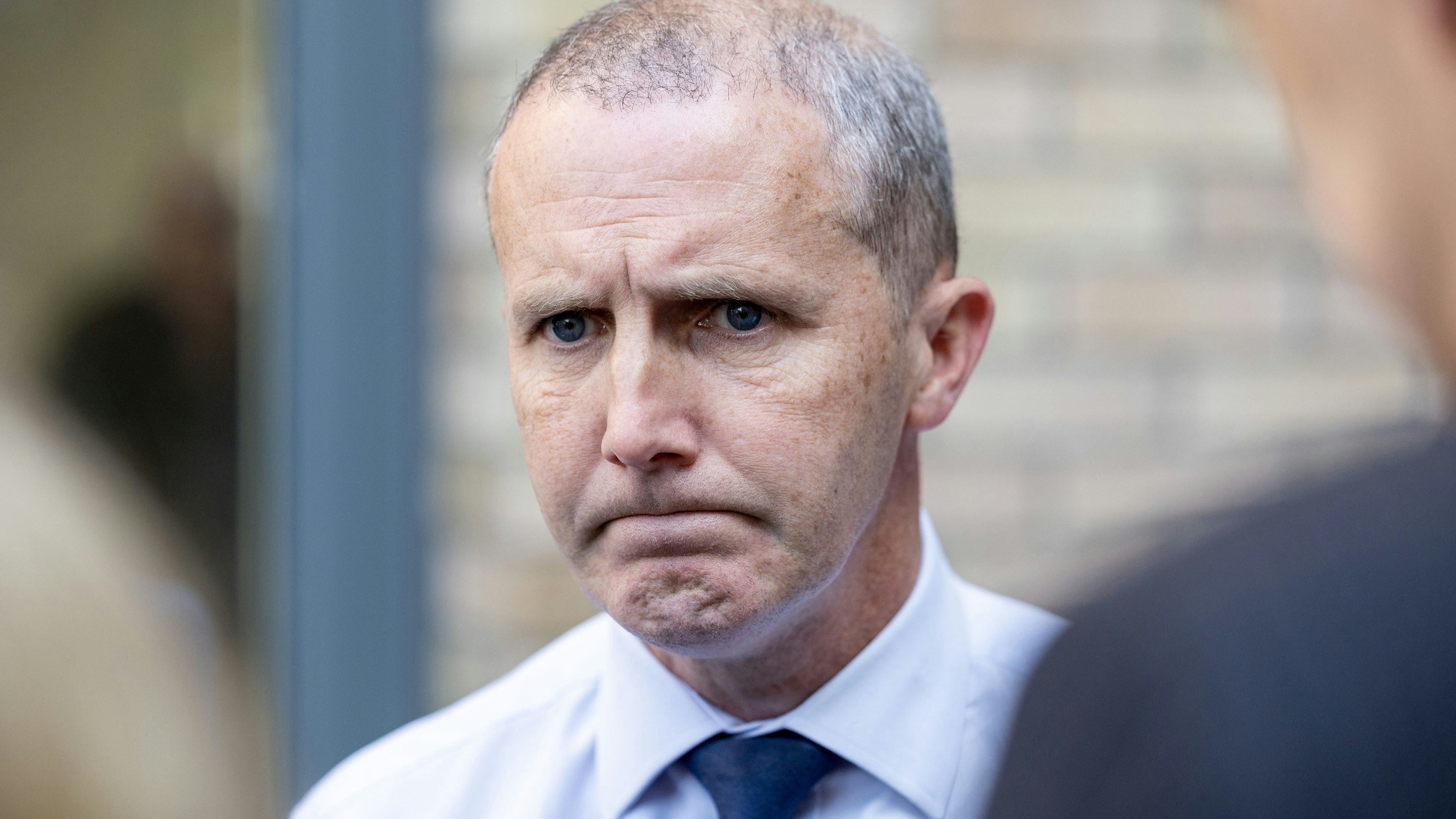 Der schottische Gesundheitsminister Michael Matheson tritt zurück. 