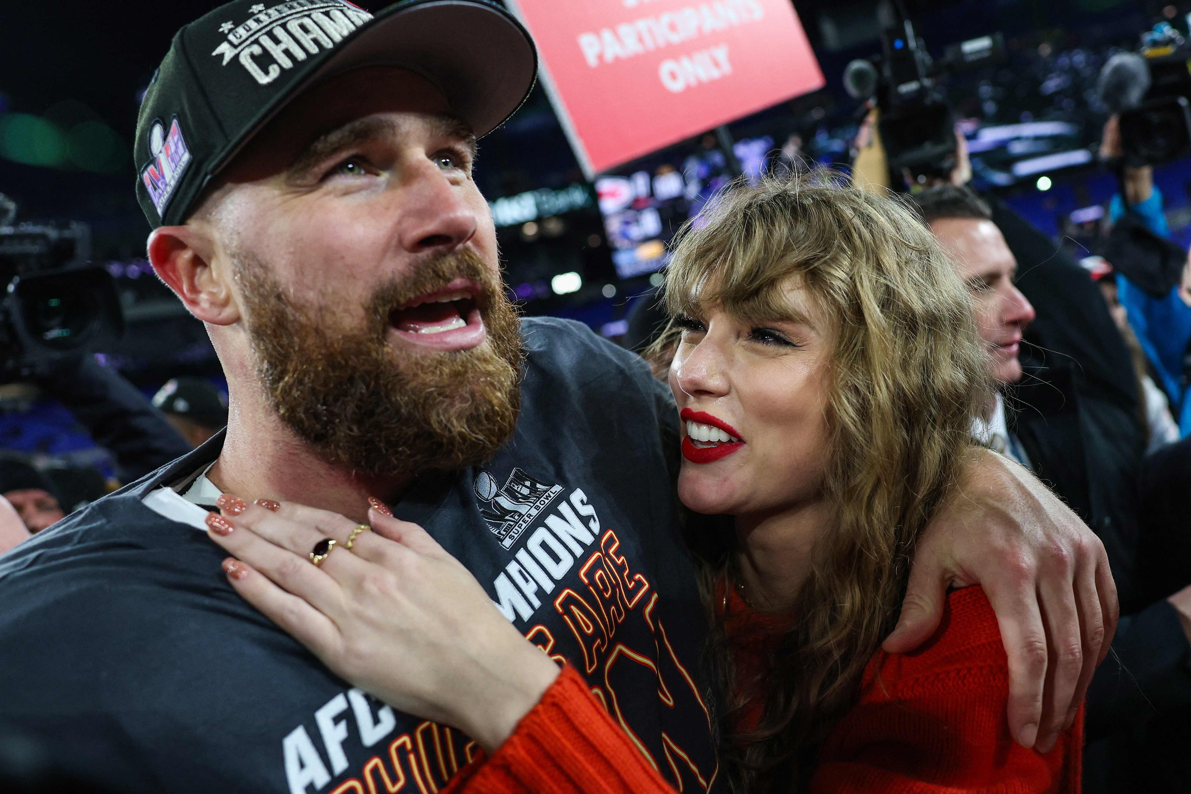 Seit September sind Footballer Travis Kelce und Pop-Star Taylor Swift ein Paar.