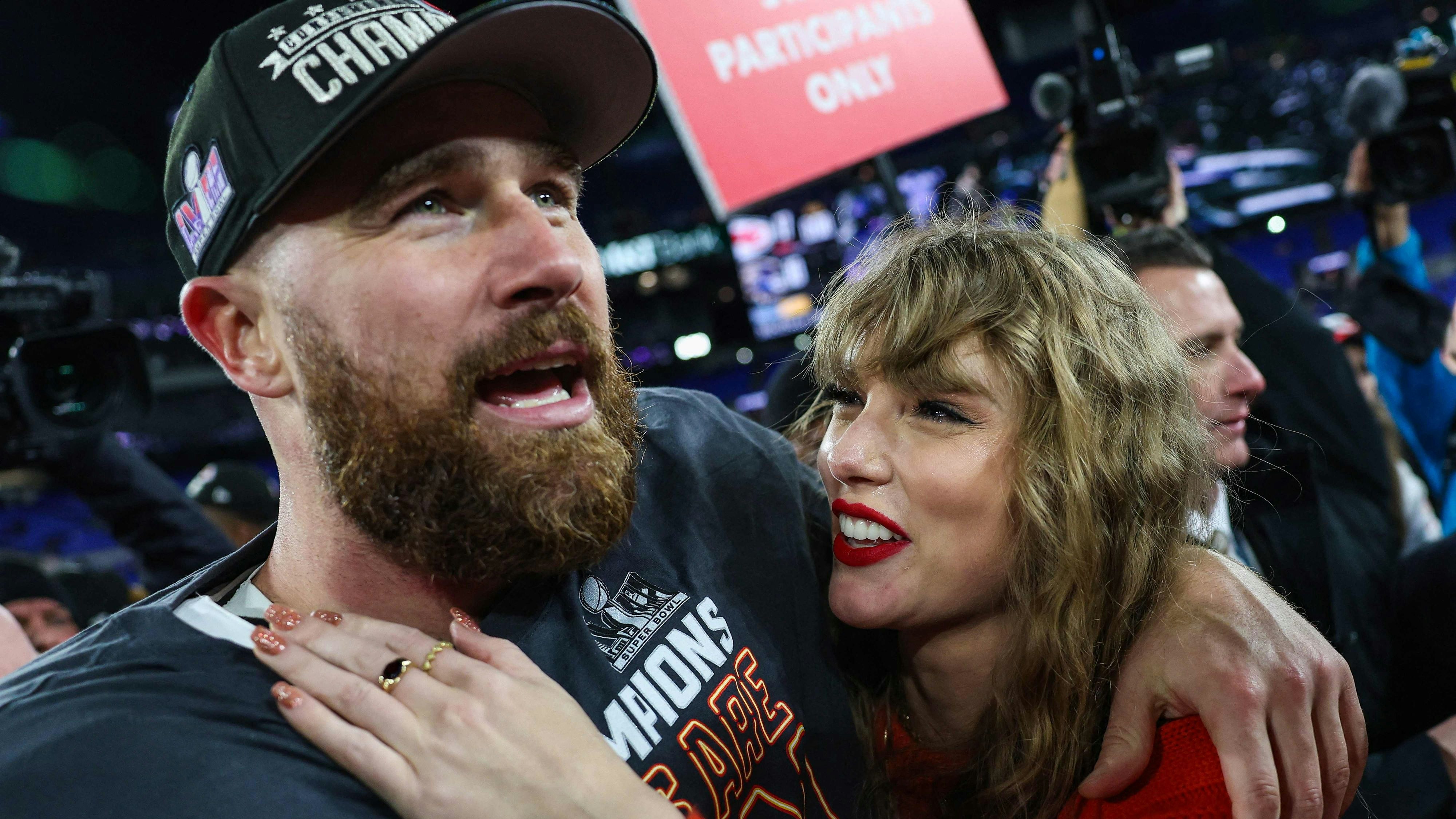 Seit September sind Footballer Travis Kelce und Pop-Star Taylor Swift ein Paar.