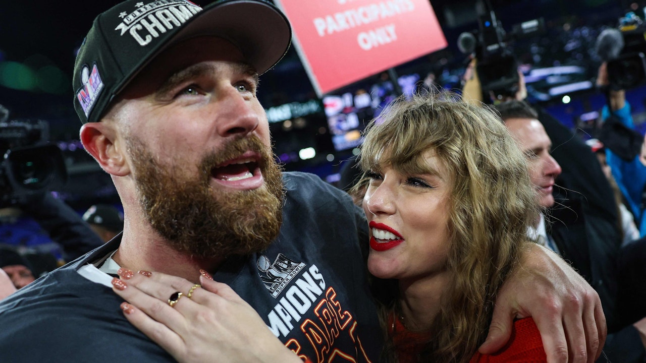 Heute.at - Bei Antrag von Kelce beim Super Bowl winkt Fans Bares