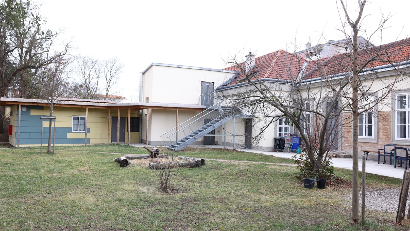 Im Garten genießen die Bewohner das Grün und die Ruhe.&nbsp;