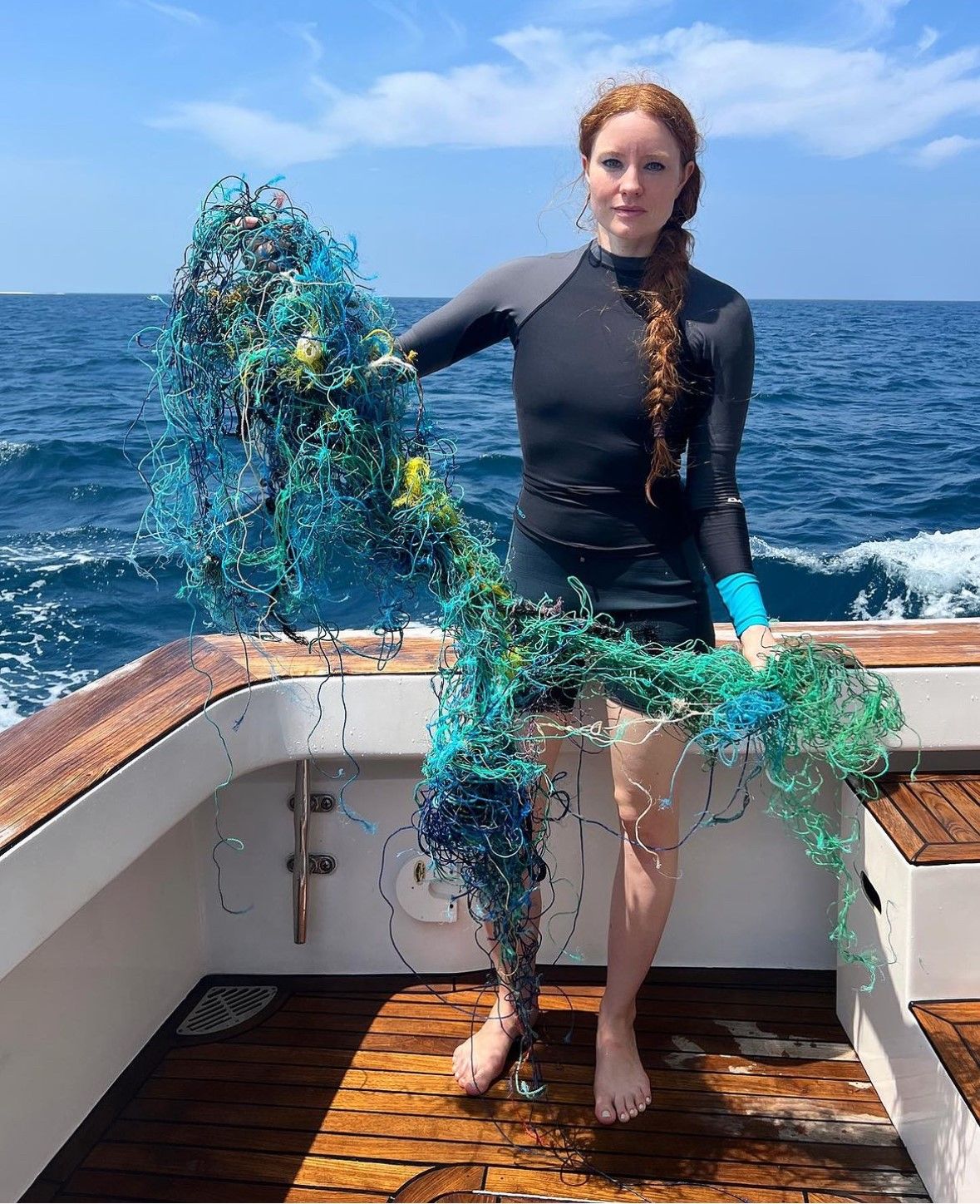 Barbara Meier bei Schildkröten-Rettung dabei. Das Meeresbewohner hatte sich in treibenden Fischernetzen verfangen.