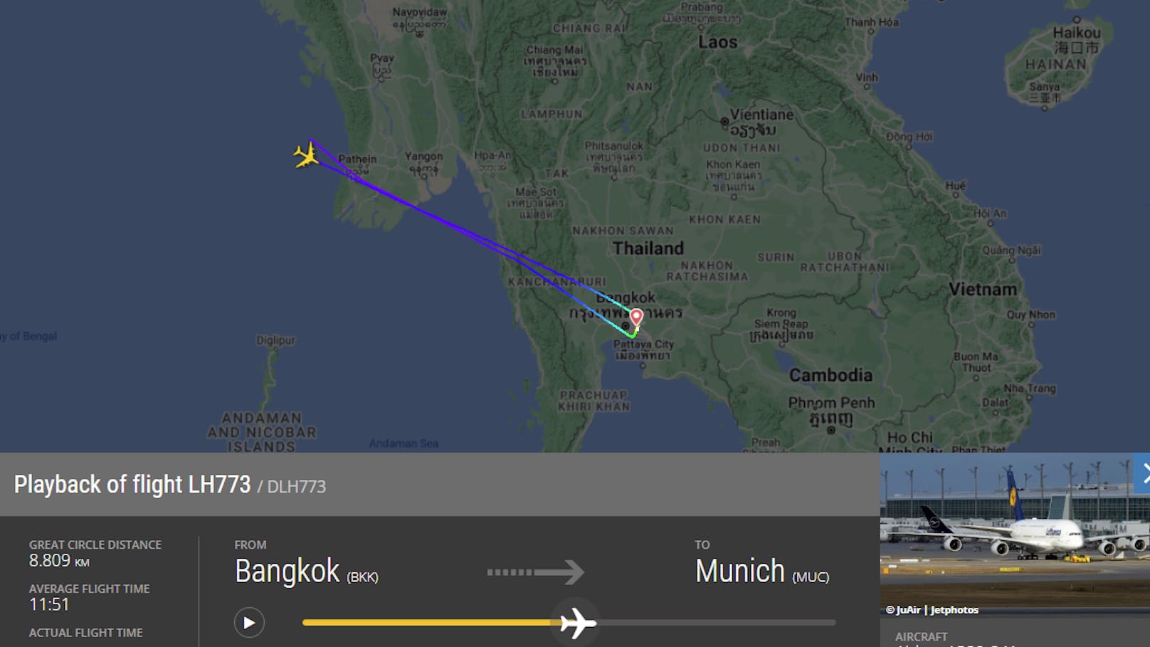 Daten der Flugdatenbank "Flightradar" zeigen, wie die Maschine nach dem Todesfall wieder nach Thailand zurückfliegt.