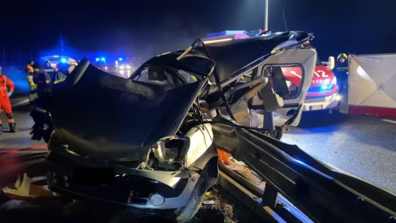 Am Freitagmorgen starb ein 33-jähriger Mann bei einem Autounfall in Italien.