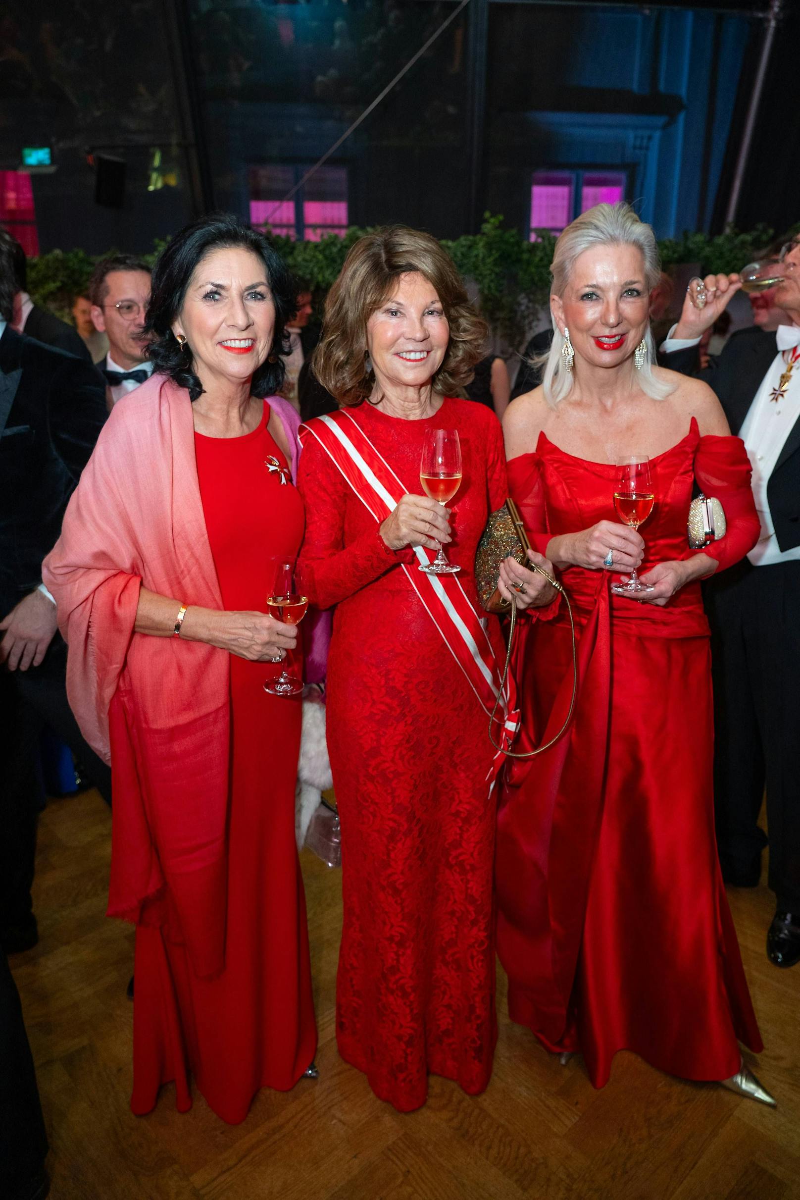 "Ladys in Red": Danielle Spera, Brigitte BIERLEIN, Martina Fasslabend