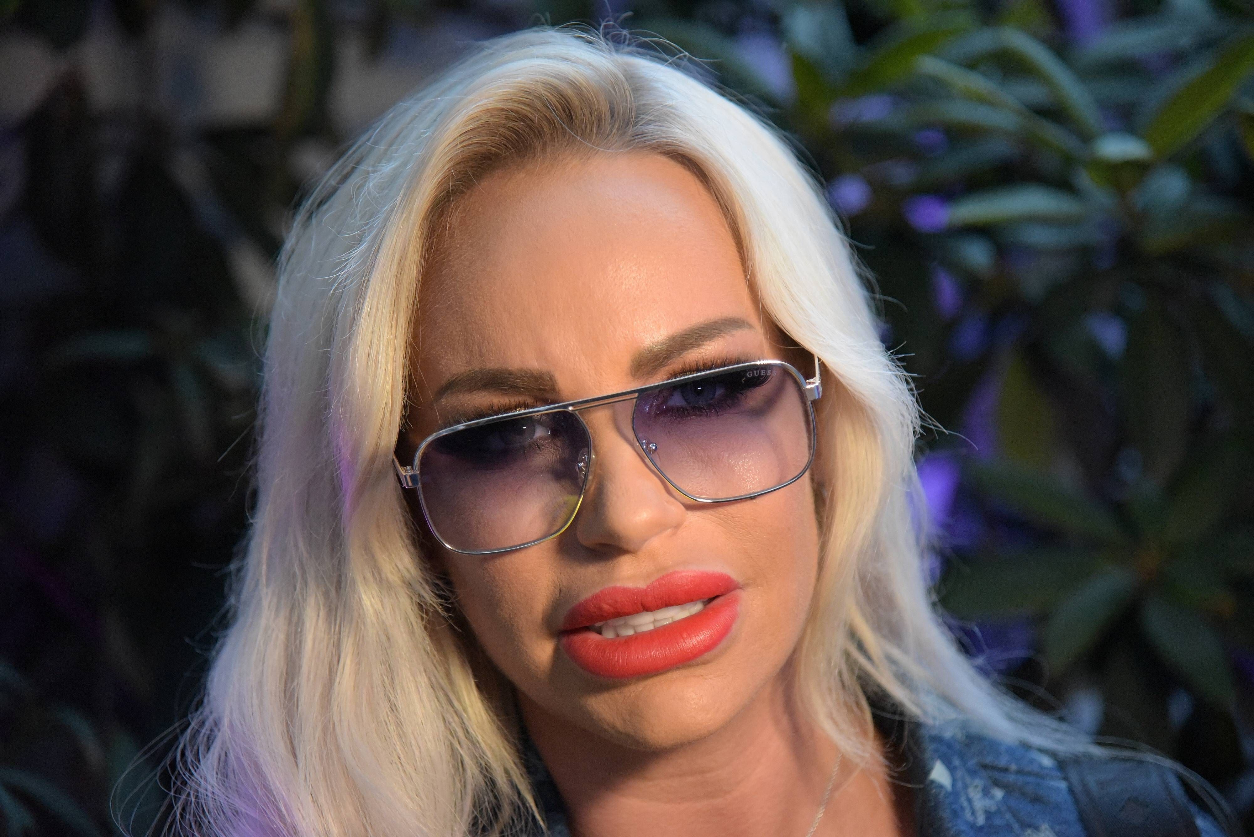 Die Operation von Gina-Lisa Lohfink hätte sie fast das Leben gekostet.