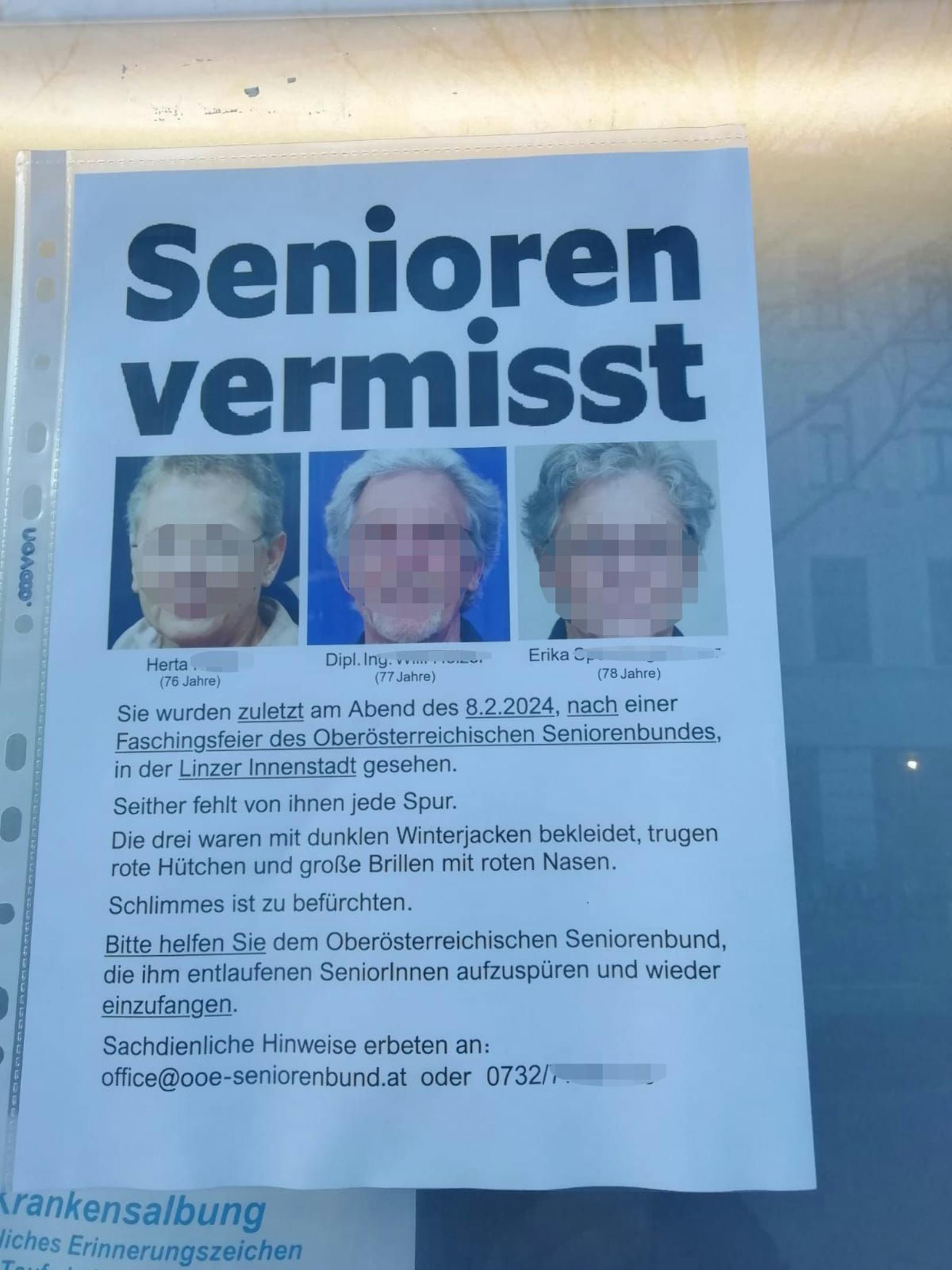 Darunter sind drei ältere Menschen – zwei Frauen, ein Mann – mit Namen und Alter abgebildet. Weiters zu lesen: "Sie wurden zuletzt am Abend des 8.2.2004, nach einer Faschingsfeier des Oberösterreichischen Seniorenbundes, in der Linzer Innenstadt gesehen."