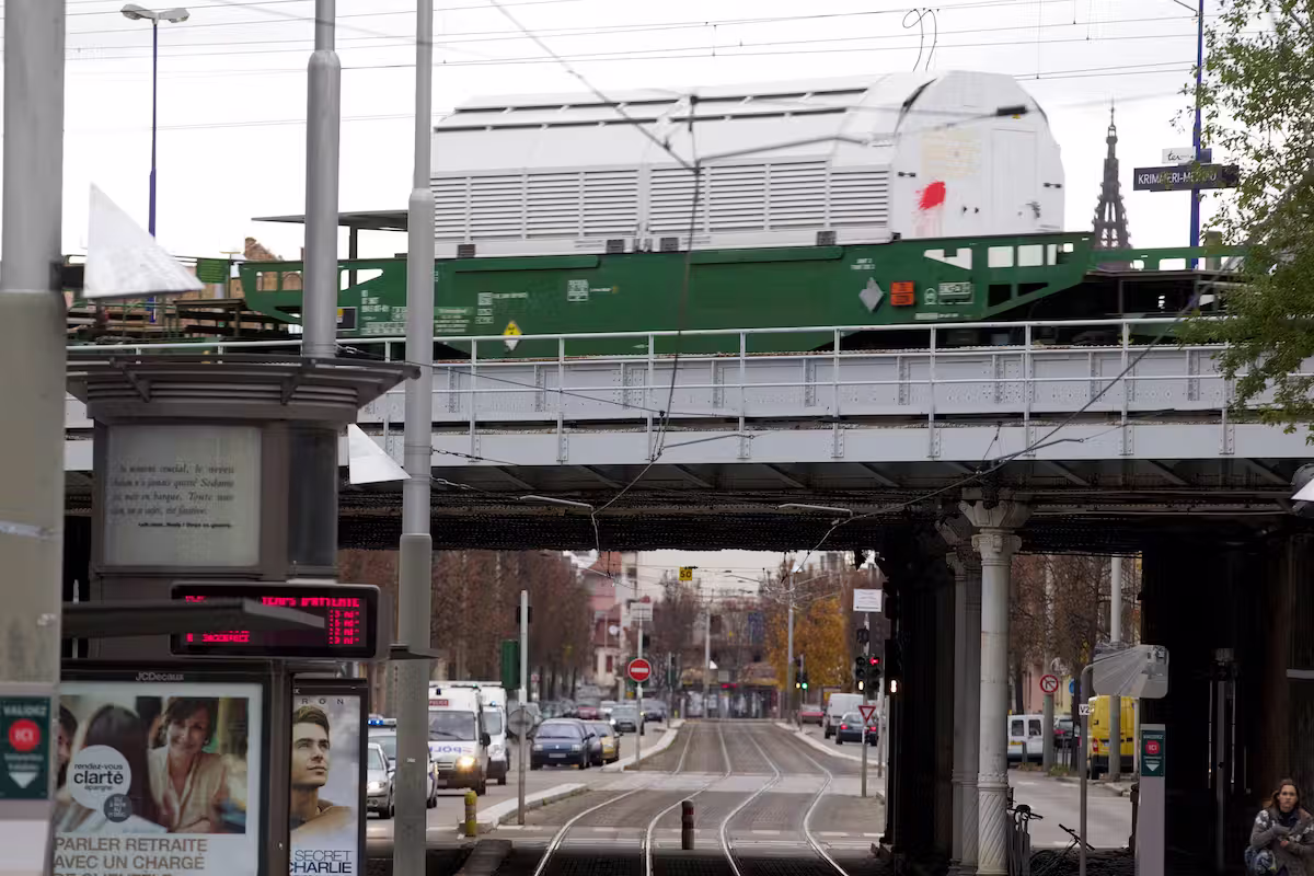 Justizquellen bestätigen den Fund einer Leiche in einer Airbnb-Unterkunft in Hoenheim nahe Straßburg.