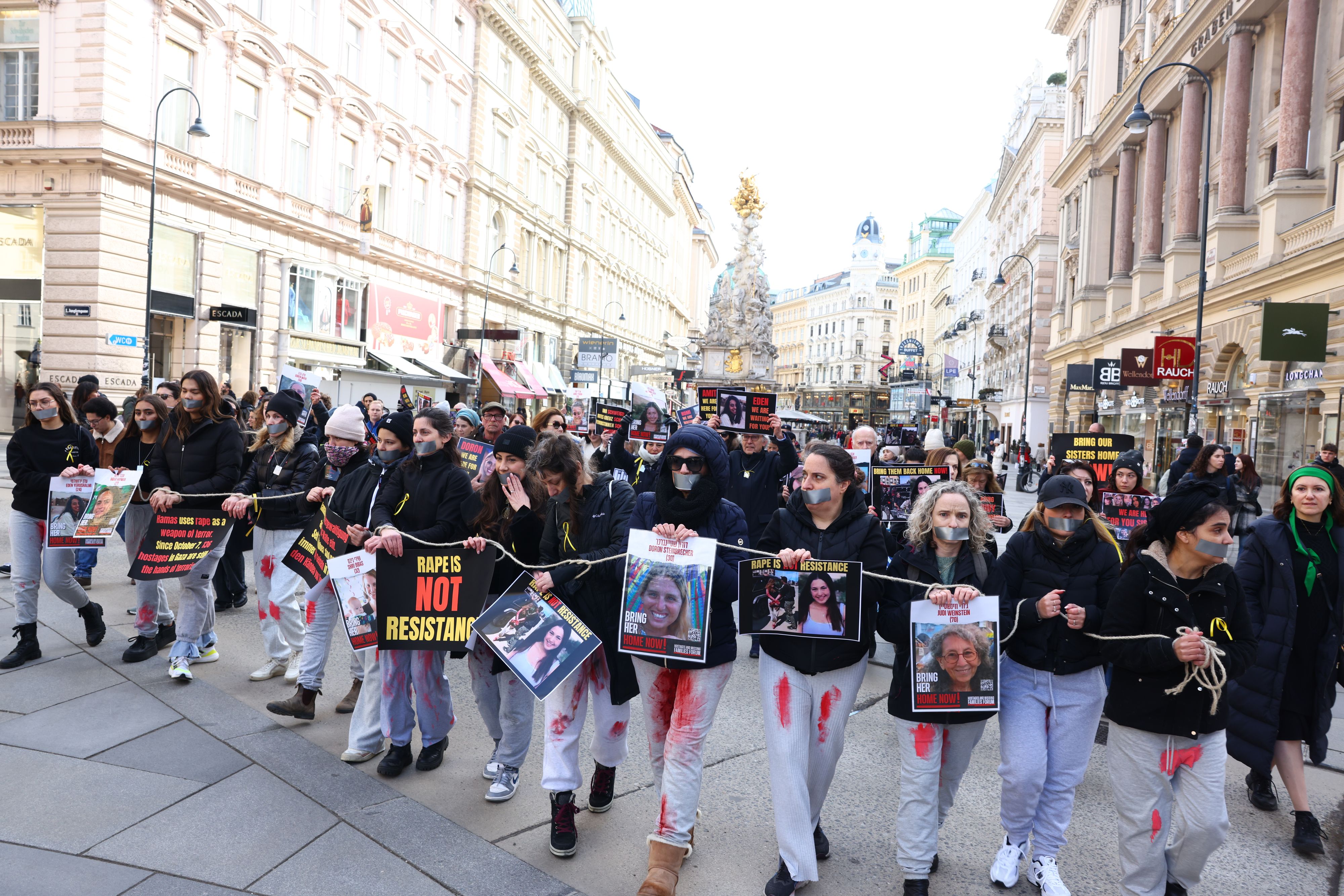 70 Aktivisten, darunter auch IKG-Mitglieder, forderten am Dienstag die Freilassung von Hamas-Geiseln.