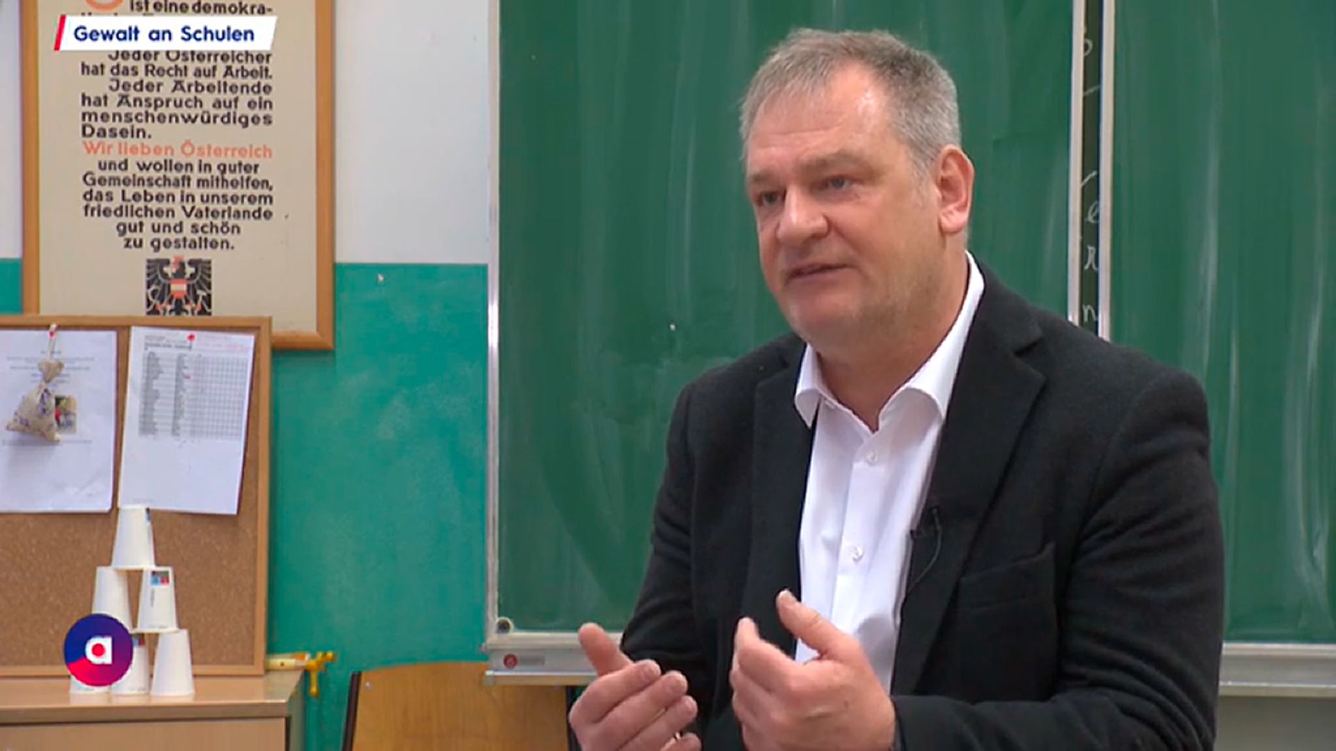 Der Wiener Schuldirektor Christian Klar prangert in einem TV-Interview mit PULS24 massive Integrationsmissstände an.