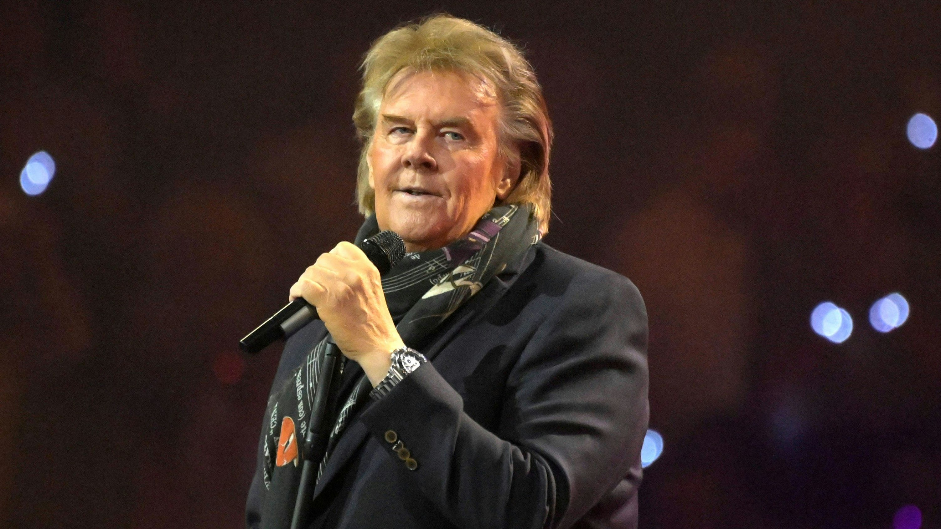 Heute.at - Biss-Attacke bei Konzert von Howard Carpendale