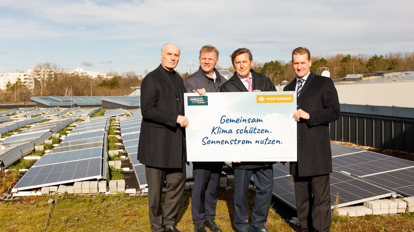 Neues Solarkraftwerk nun am Dach der Therme Wien