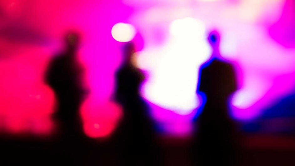 Heute.at - Gruppenvergewaltigung von 15-Jähriger in Party-Keller