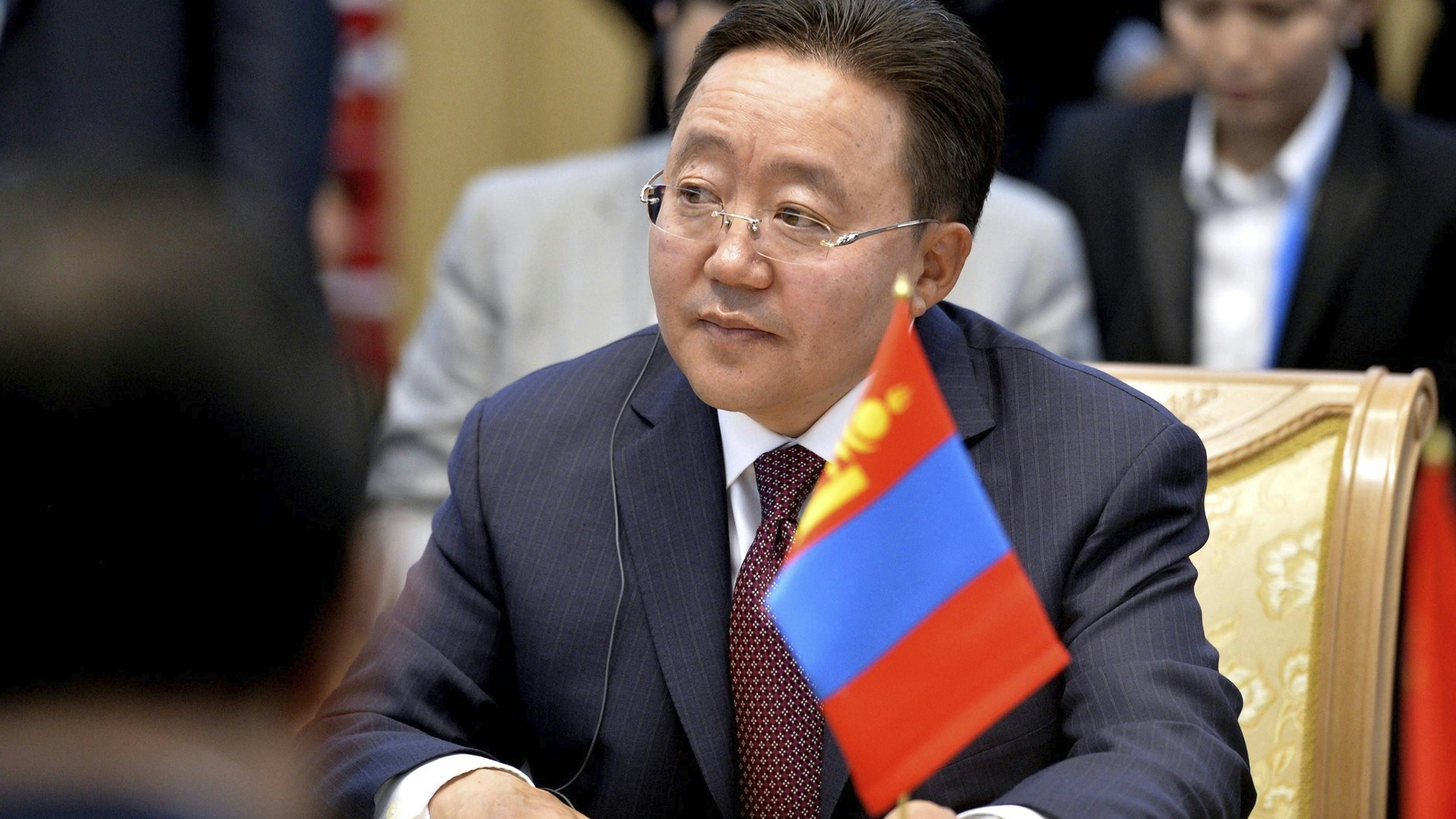 Nachdem Tsachiagiin Elbegdordsch (Archivbild) von den Theorien Putins zum Anspruch Russlands an der Ukraine gehört hatte, veröffentlichte er auf X, ehemals Twitter, ebenfalls Weltkarten – des gigantischen Mongolenreichs.