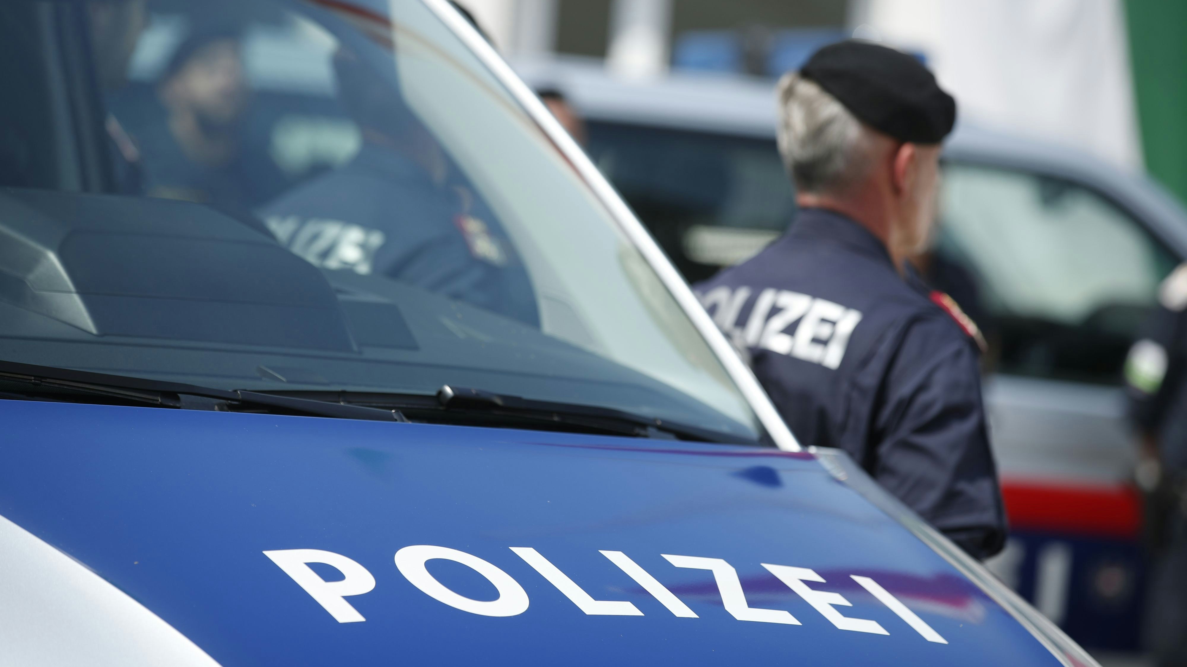 Heute.at - Mann (38) zuhause brutal mit Messer attackiert