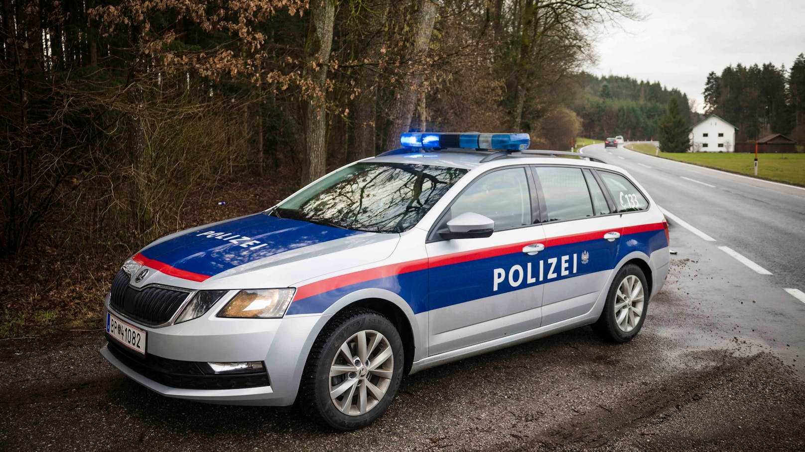 Bitte um Hinweise! Polizei sucht diesen Autofahrer