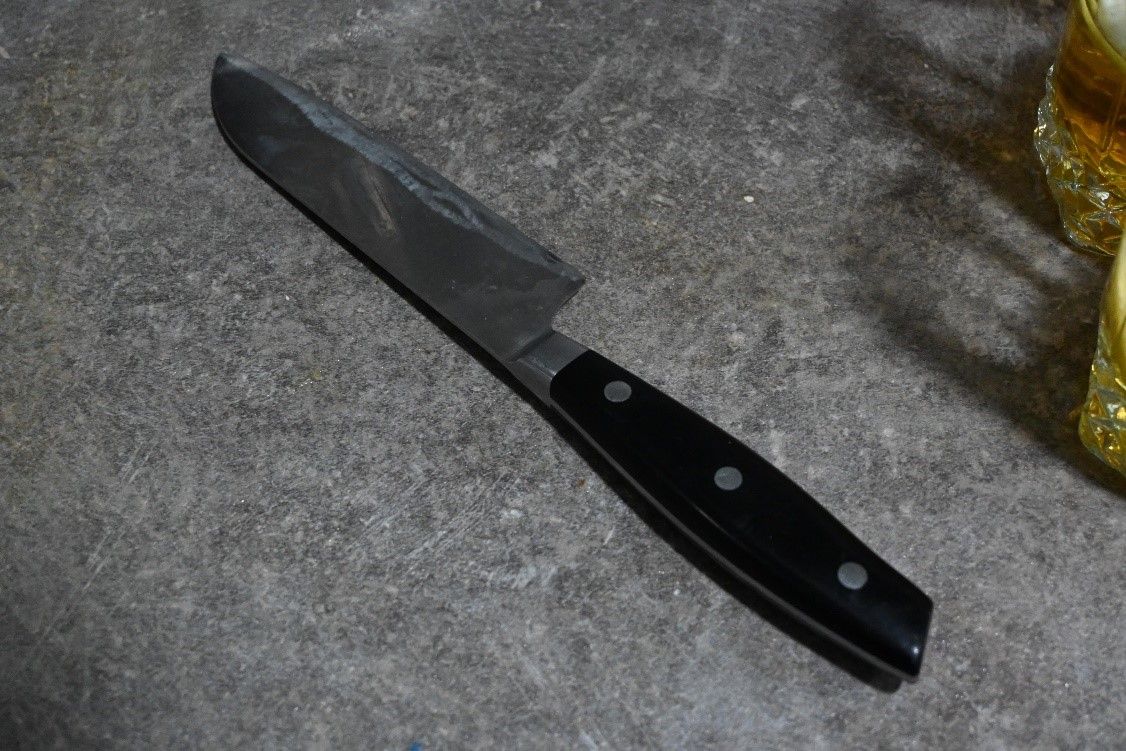 Das Messer wurde sichergestellt.