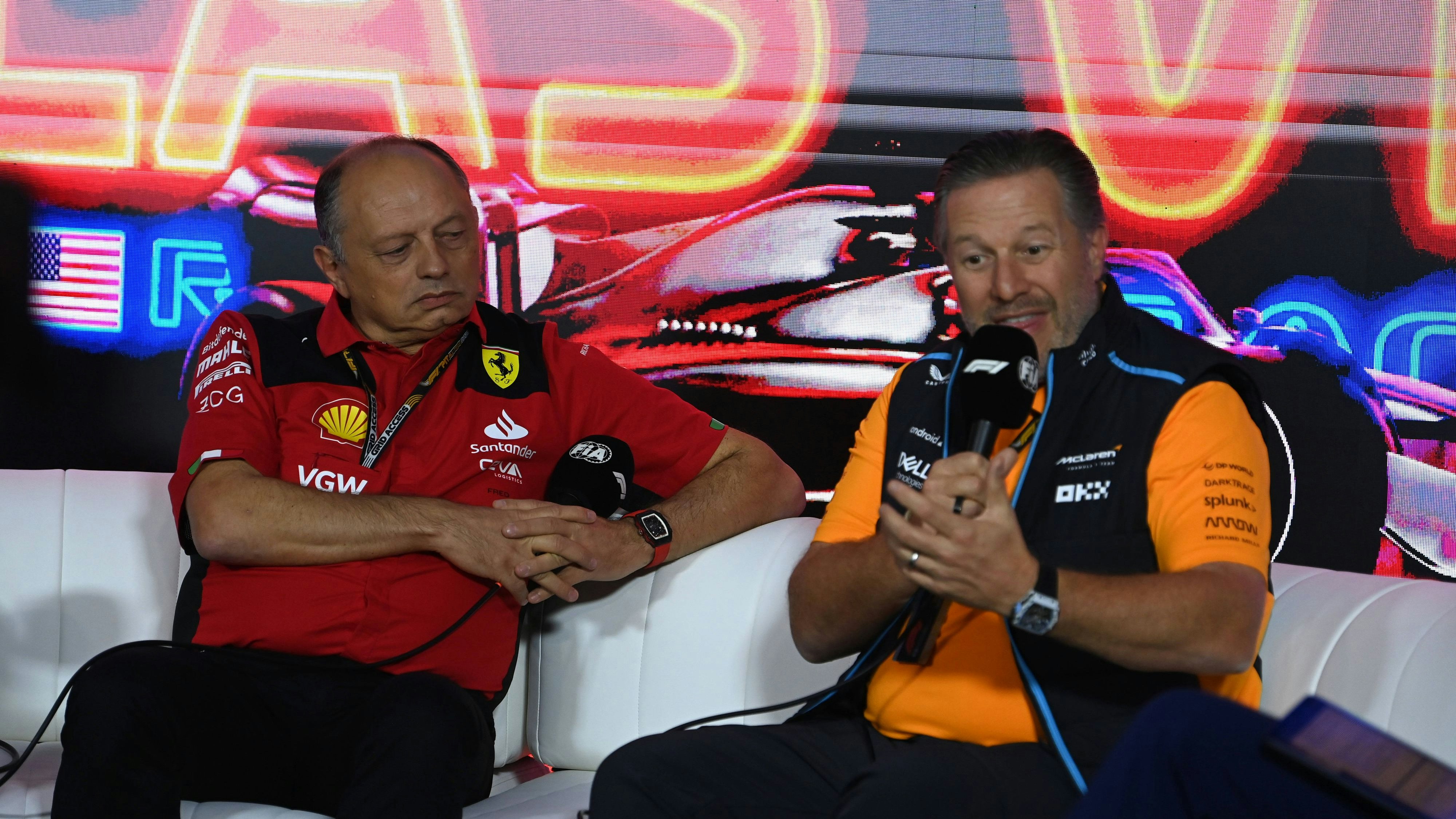 Zak Brown (r.) stört die Zweigleisigkeit von Red Bull.